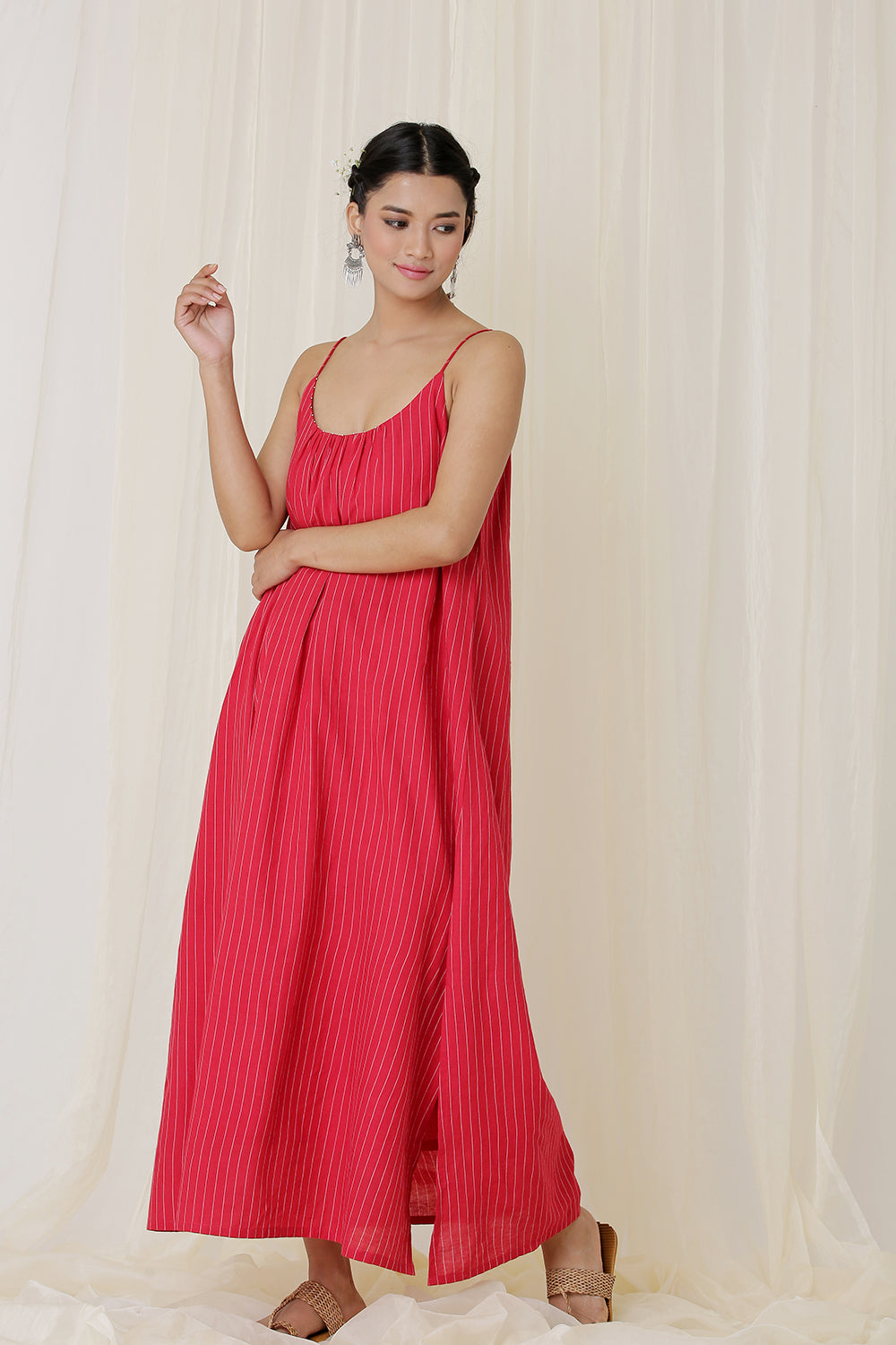 SLEEVELESS MAXI DRESS (RED)