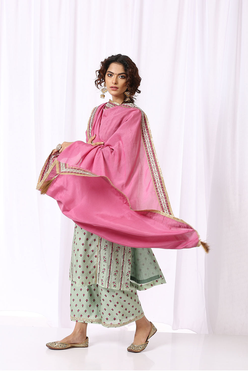 PINK SILK DUPTTA
