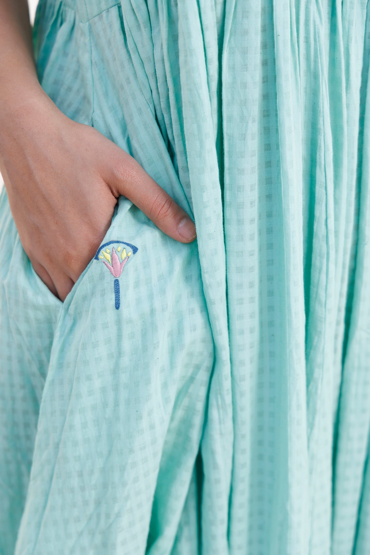 SPAGHETTI DRESS