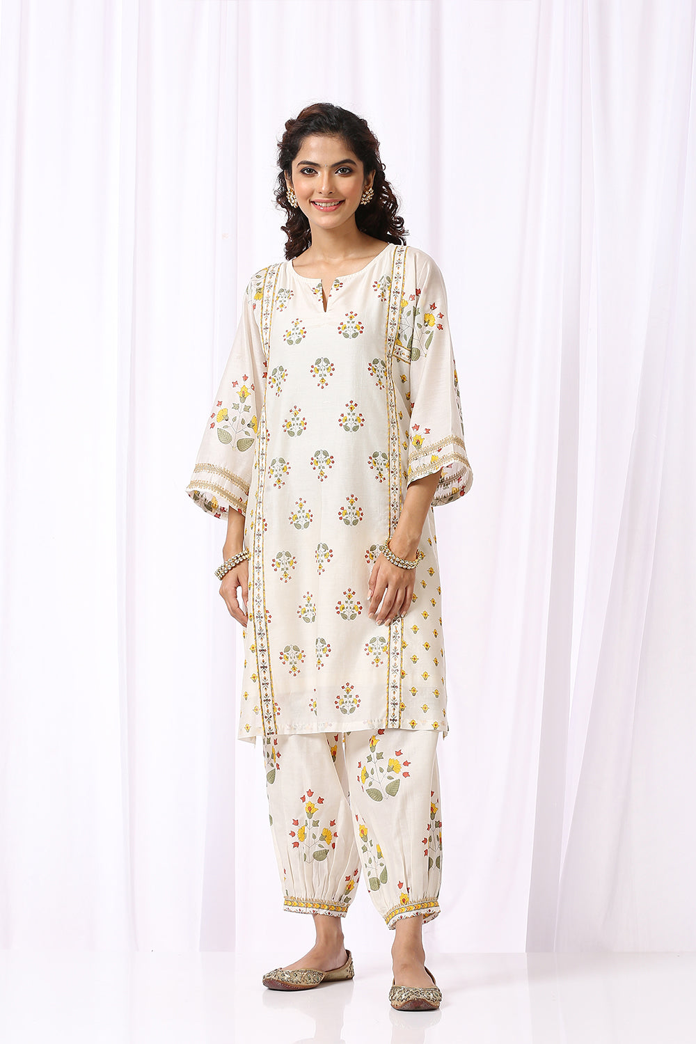 WHITE BASE CHANDERI HAND BLOCK PRINTED CHOGA SET OF-2