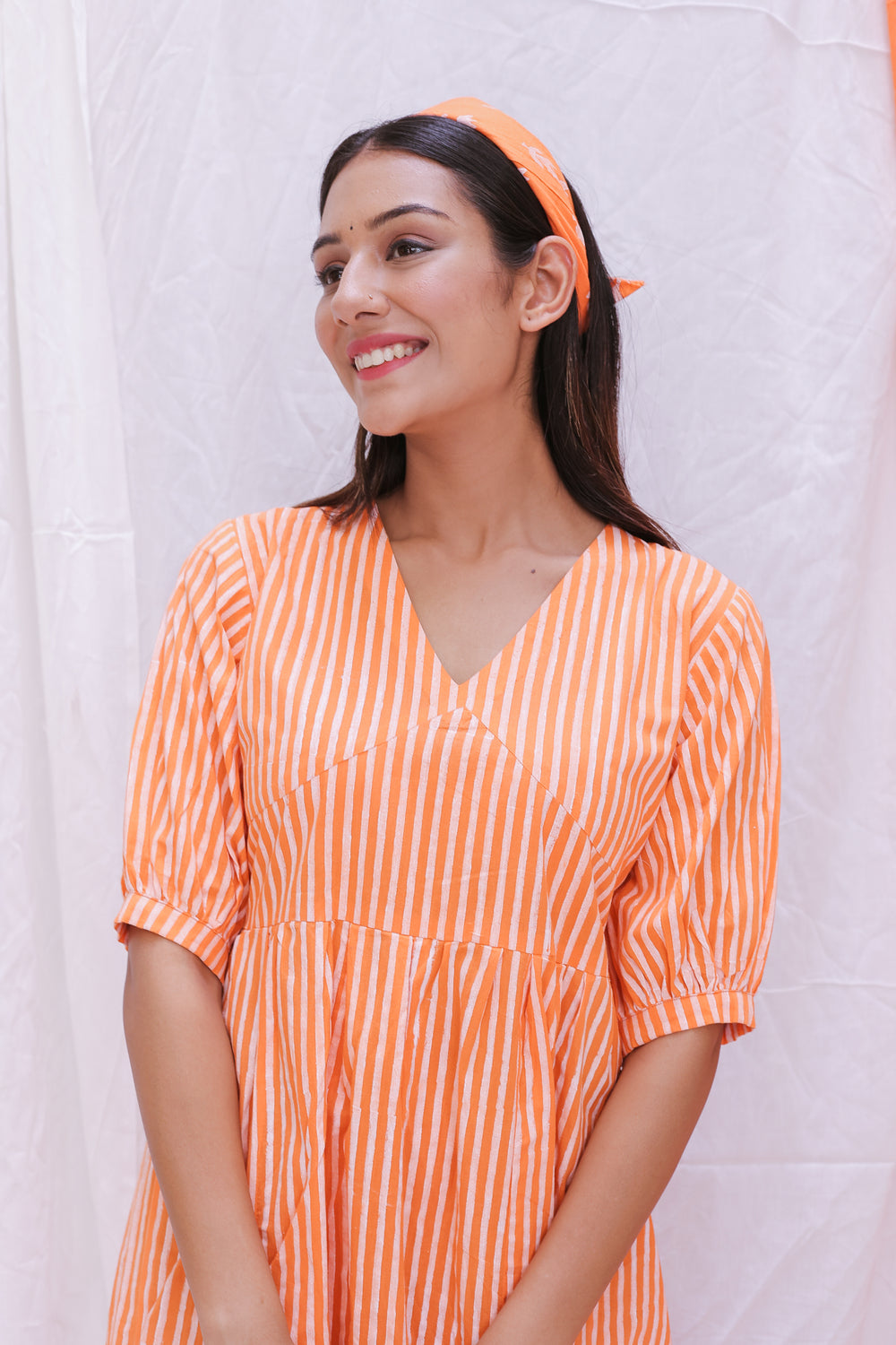 PUFF SLEEVES SHORT DRESS
