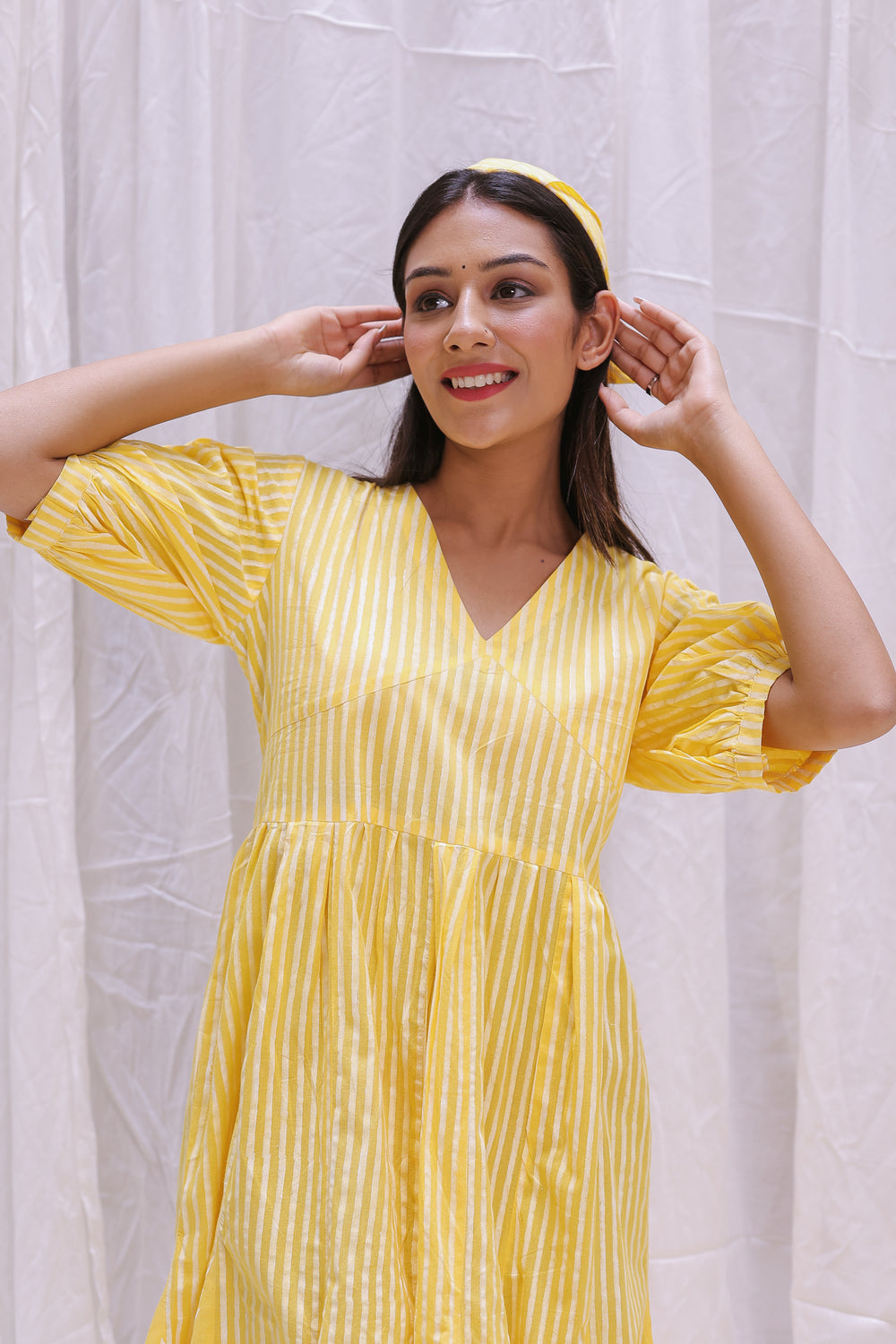 PUFF SLEEVES SHORT DRESS
