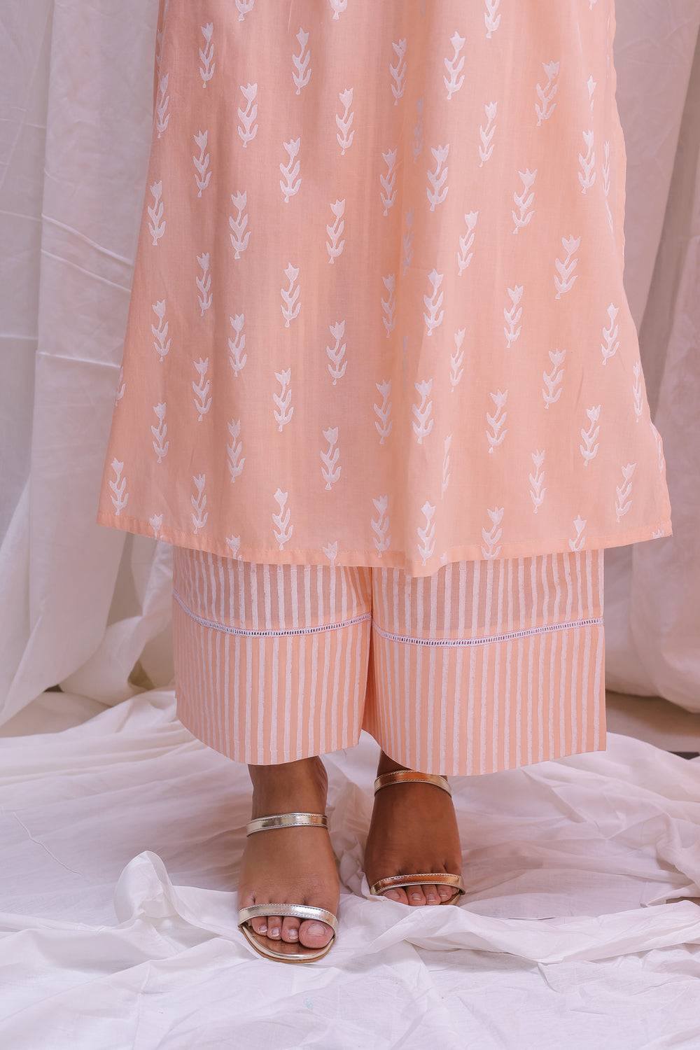 BROAD SRTIP SLEEVES KURTA SET OF-2