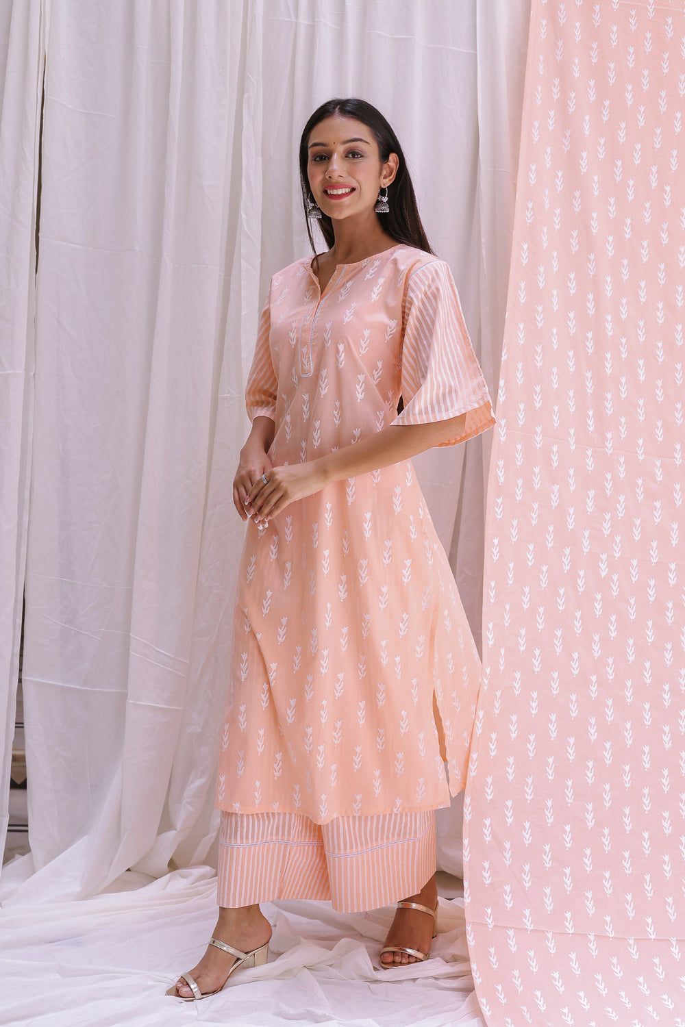 BROAD SRTIP SLEEVES KURTA SET OF-2