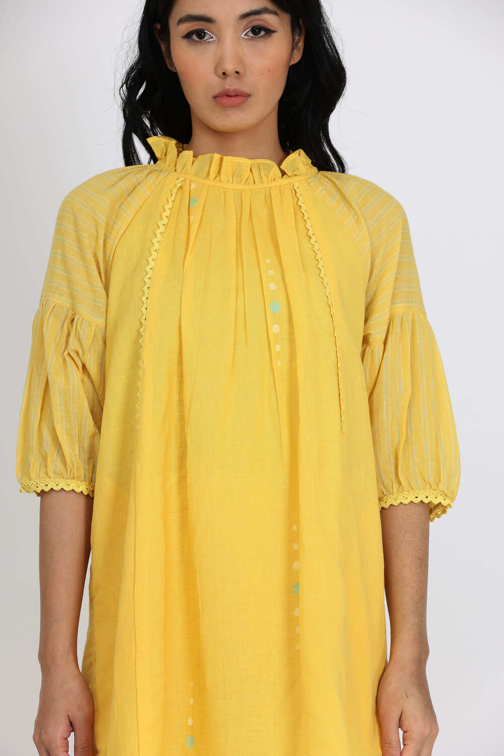 FRILL NECK SHORT DRESS