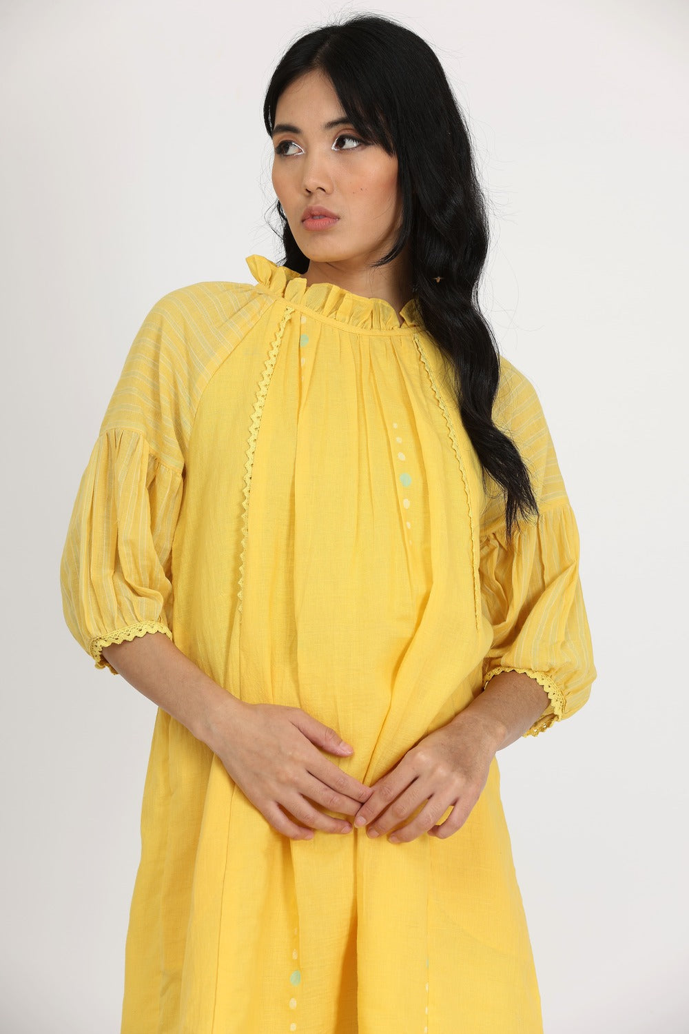FRILL NECK SHORT DRESS