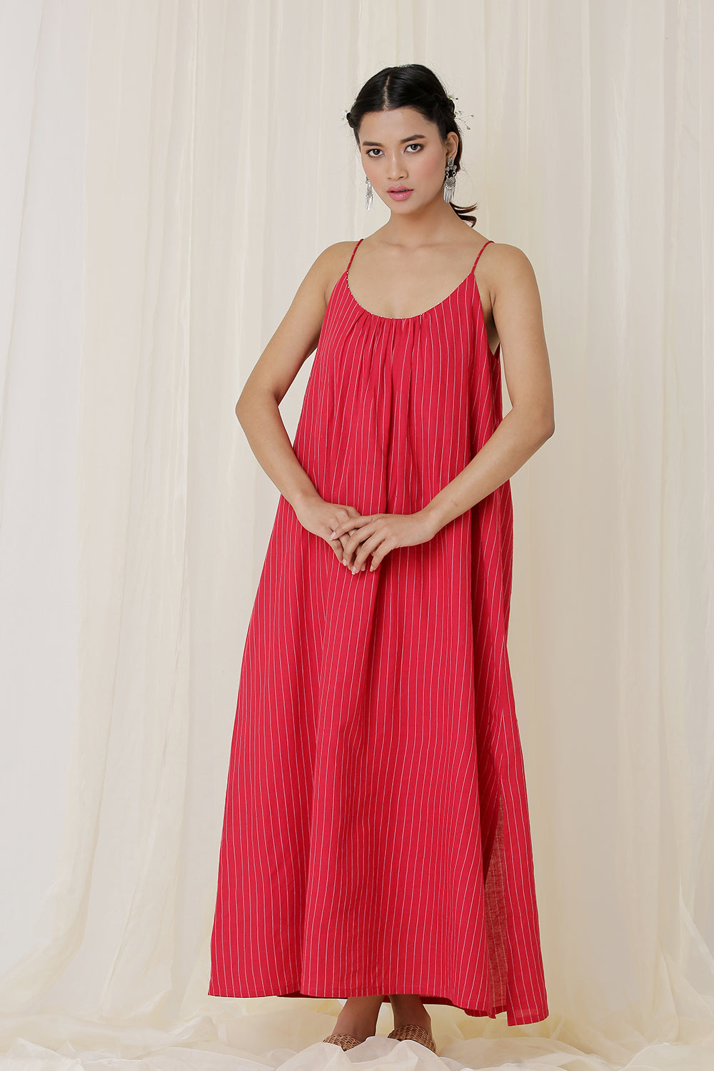 SLEEVELESS MAXI DRESS (RED)