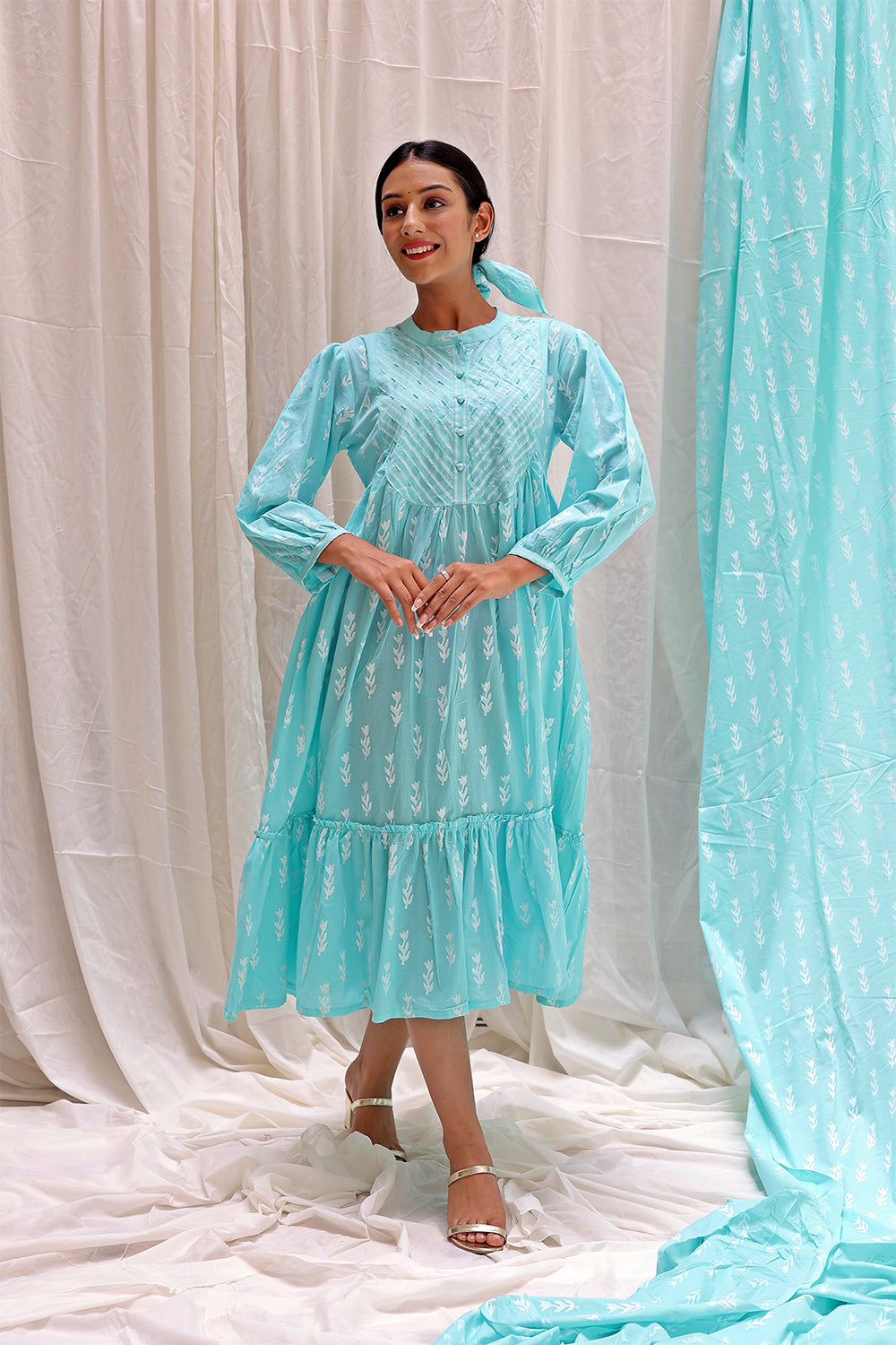 LIGHT BLUE ROUND YOK DRESS