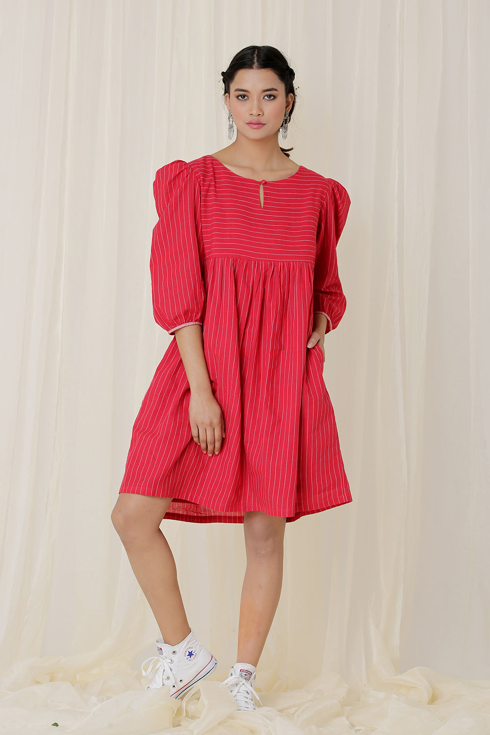 PUFF SLEEVES DRESS (RED)