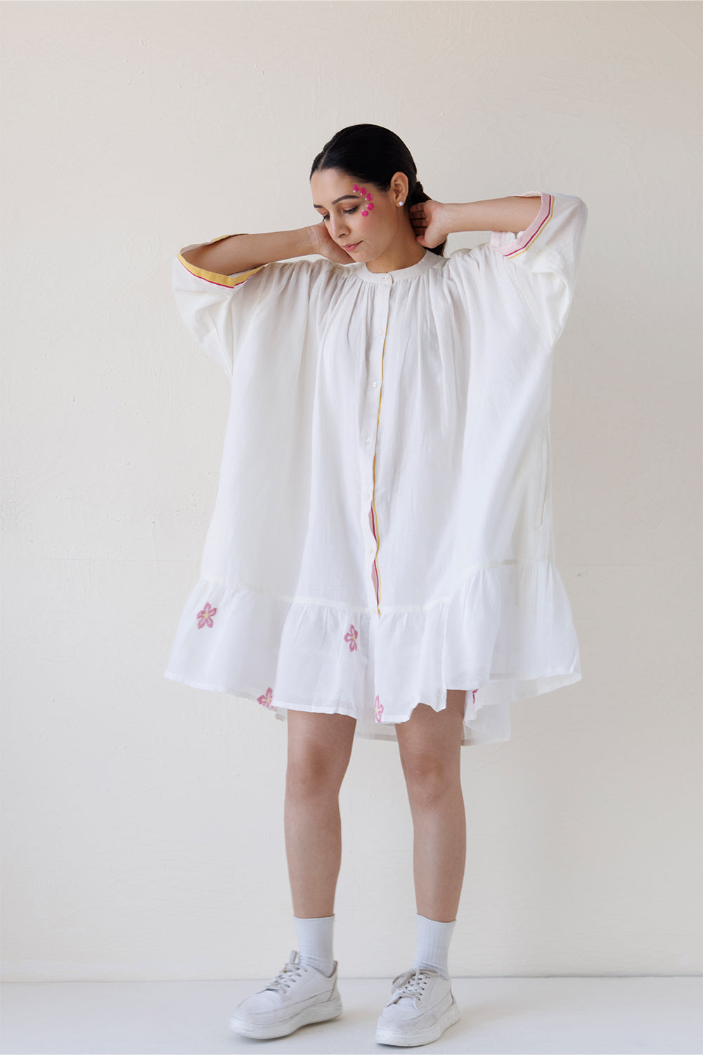 WHITE SHIFT DRESS