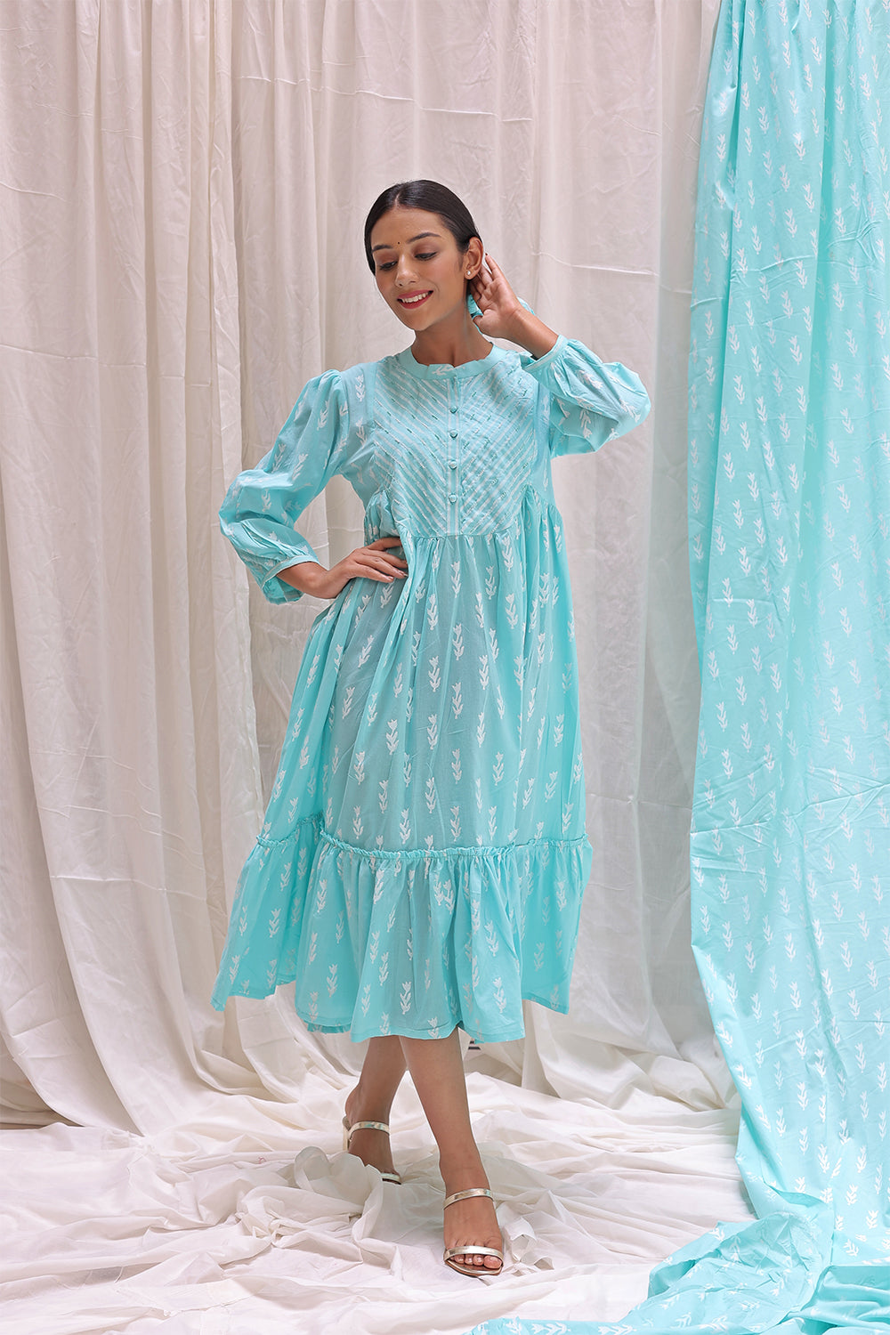 LIGHT BLUE ROUND YOK DRESS