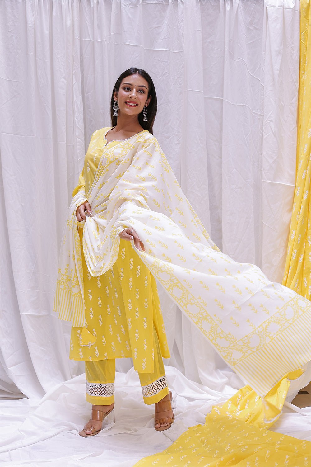 YELLOW  HAND BLOCK PRINTED DUPTTA