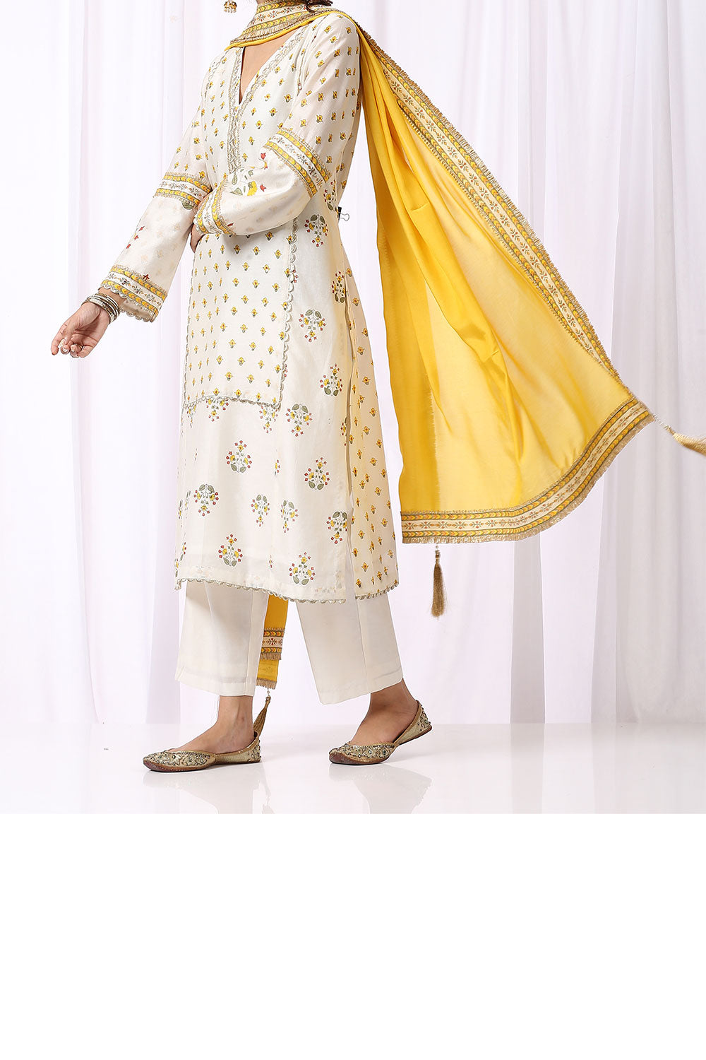 YELLOW SILK DUPTTA