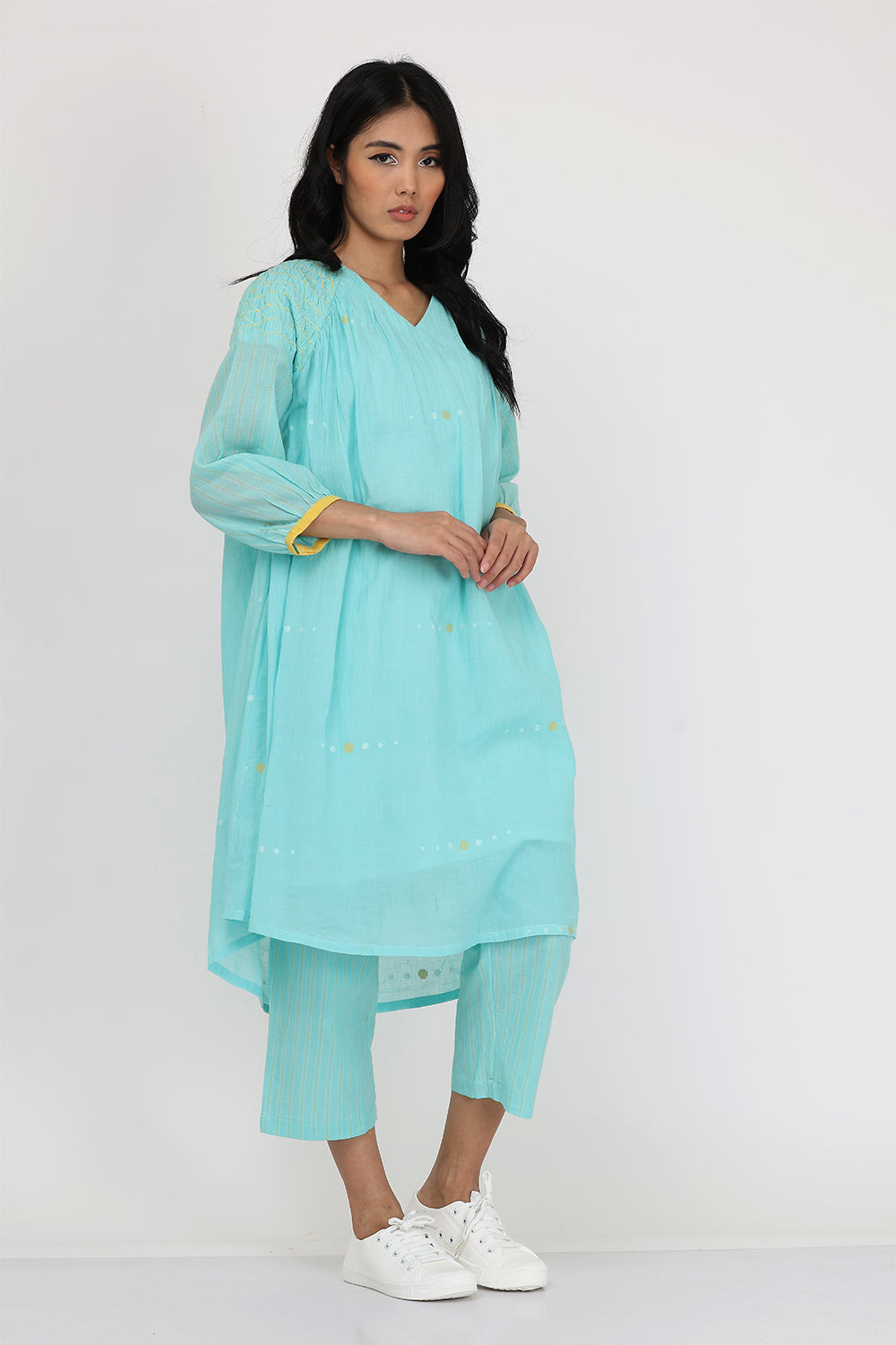SMOCKEY SHOULDER KURTA SET OF-2