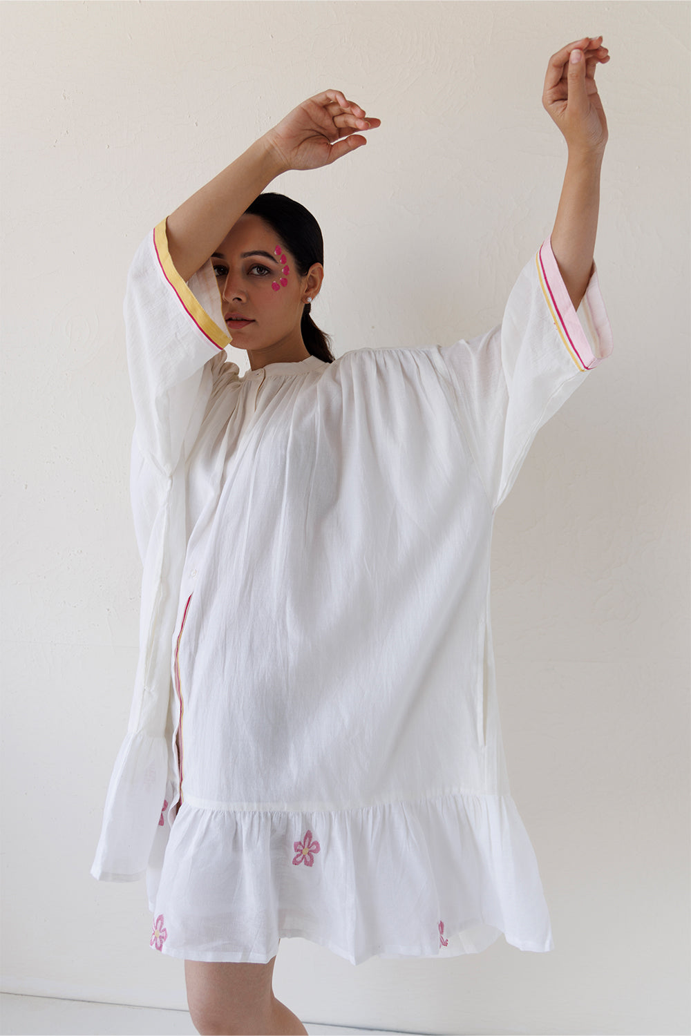 WHITE SHIFT DRESS