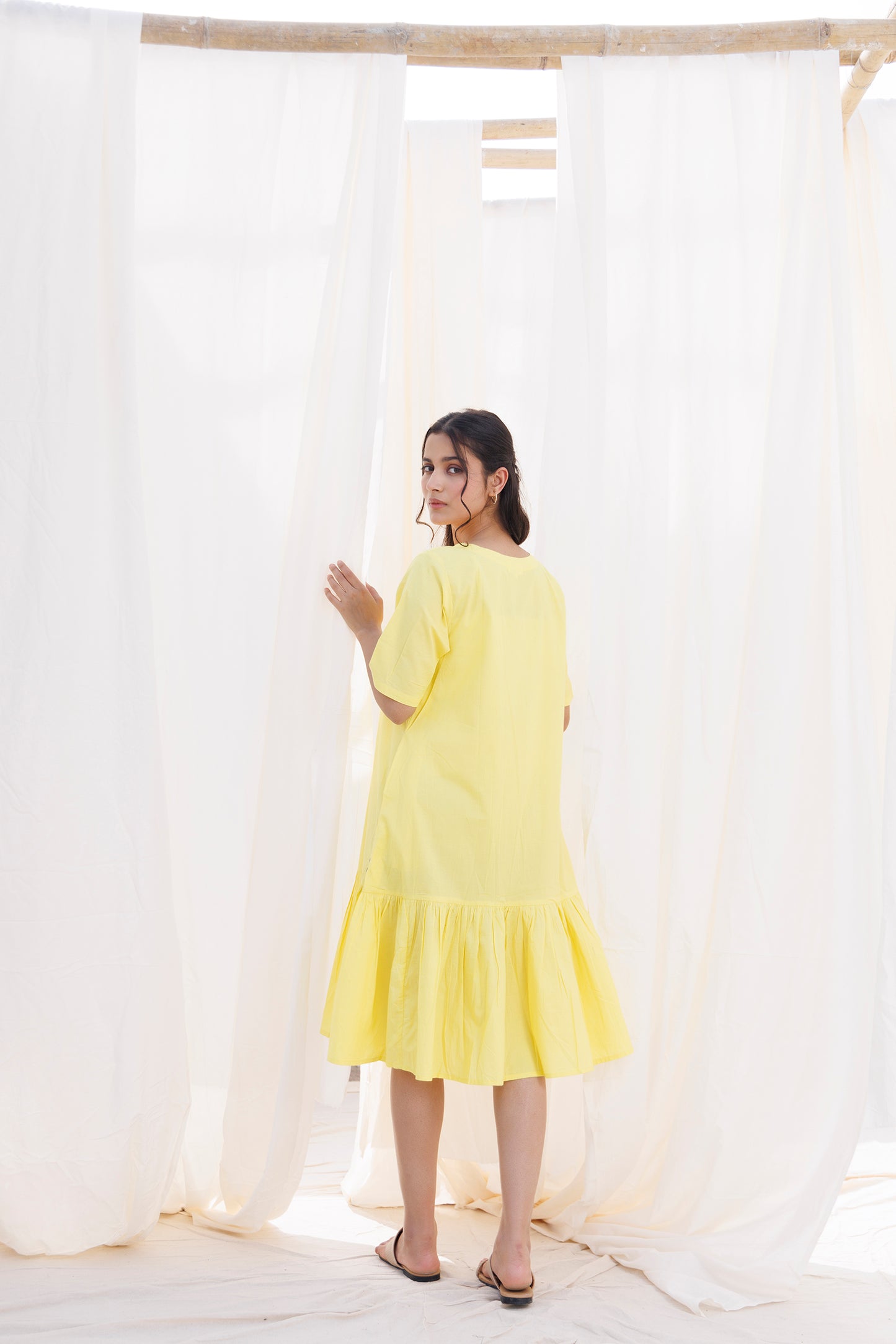 FRILL DRESS