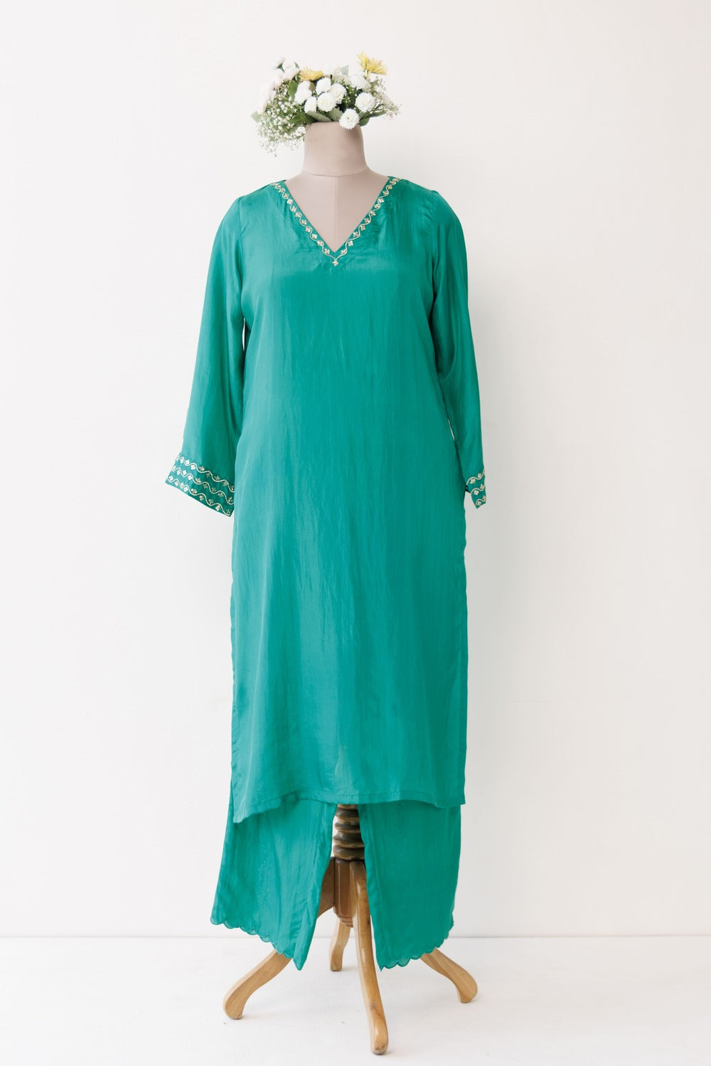 V' NECK KURTA SET OF-2