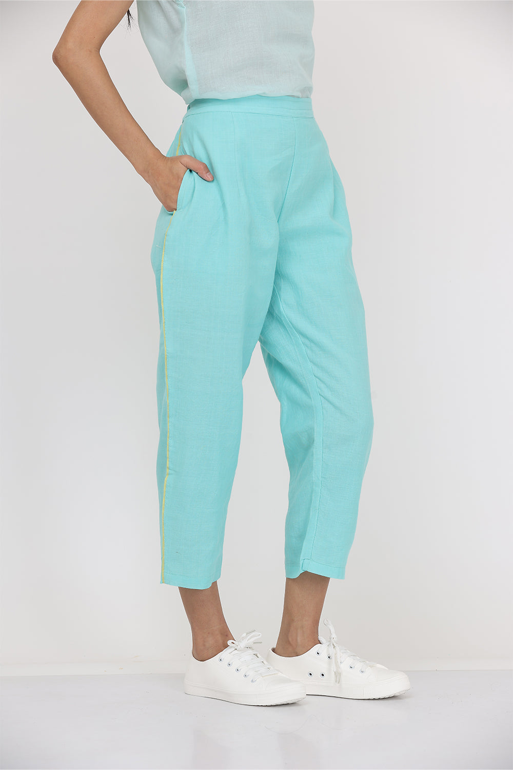 SOLID BLUE STRIGHT PANTS