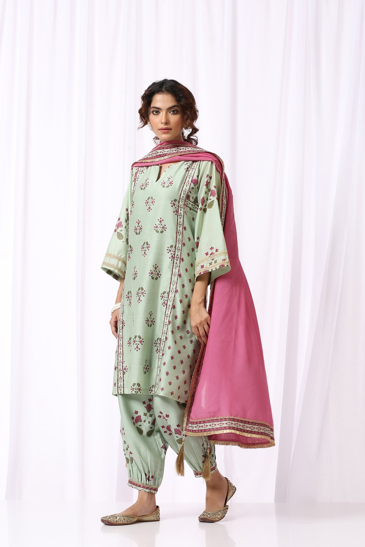 GREEN  BASE CHANDERI HAND BLOCK PRINTED CHOGA SET OF-2