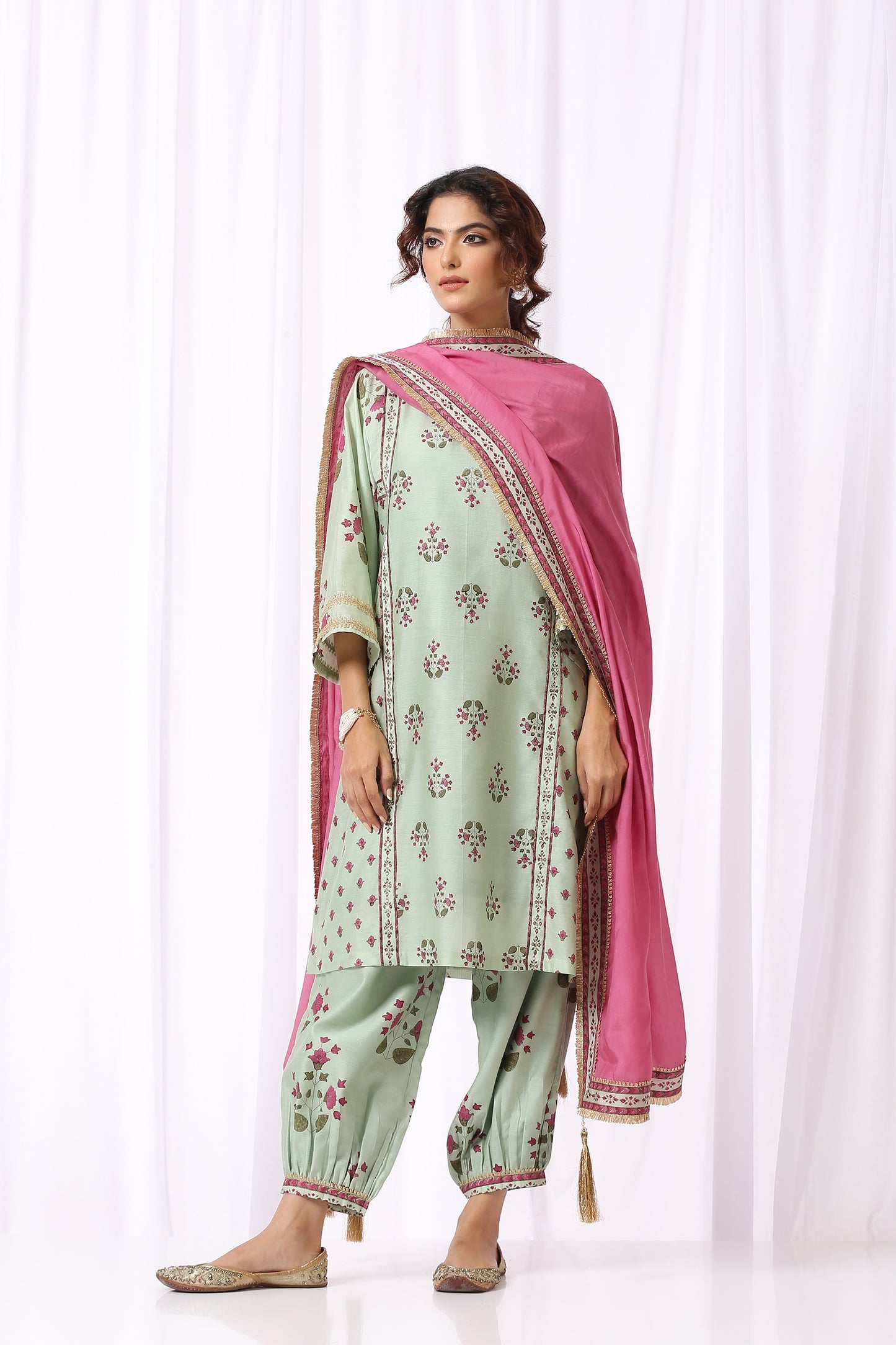 GREEN  BASE CHANDERI HAND BLOCK PRINTED CHOGA SET OF-2