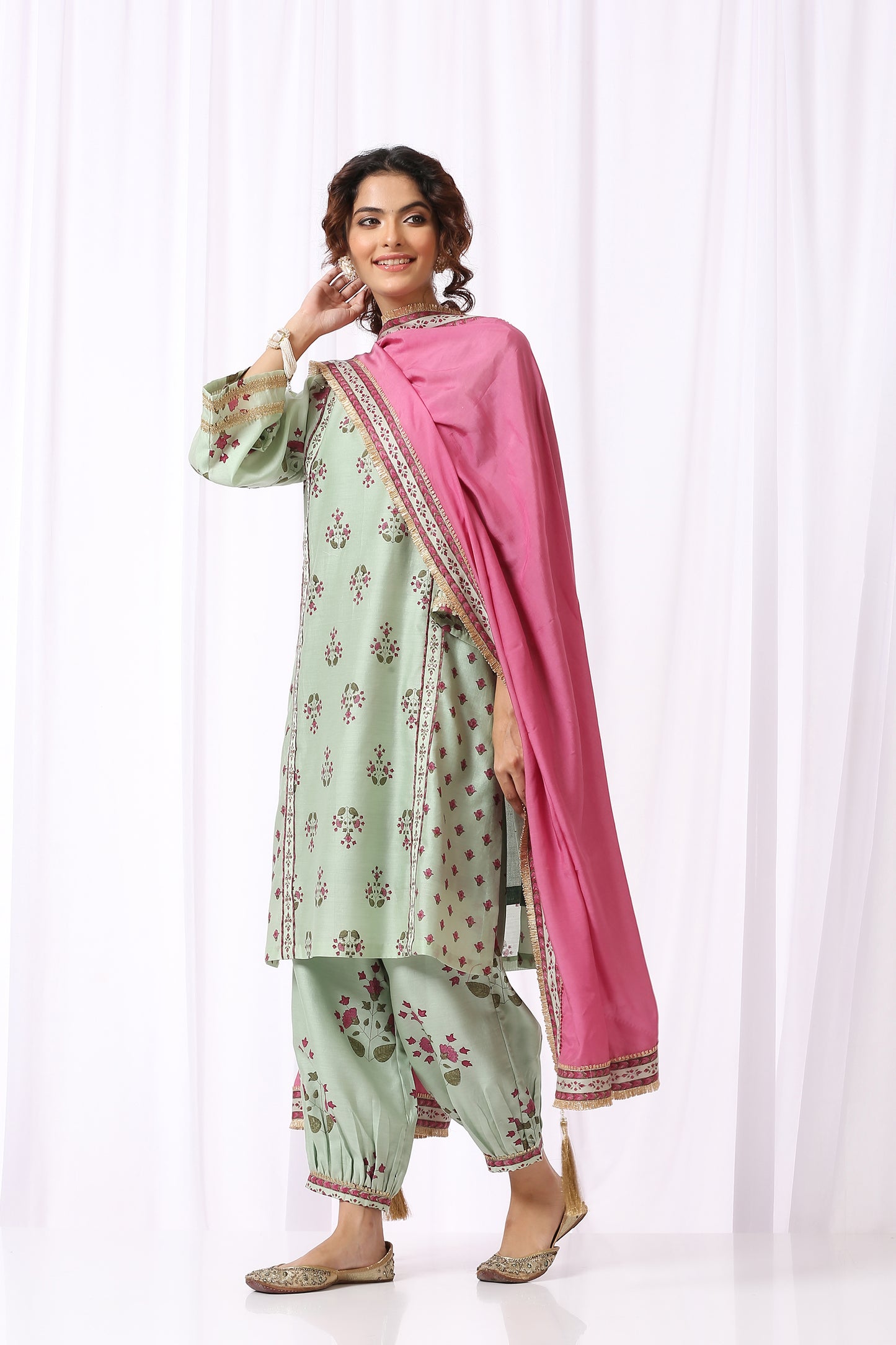 GREEN  BASE CHANDERI HAND BLOCK PRINTED CHOGA SET OF-2