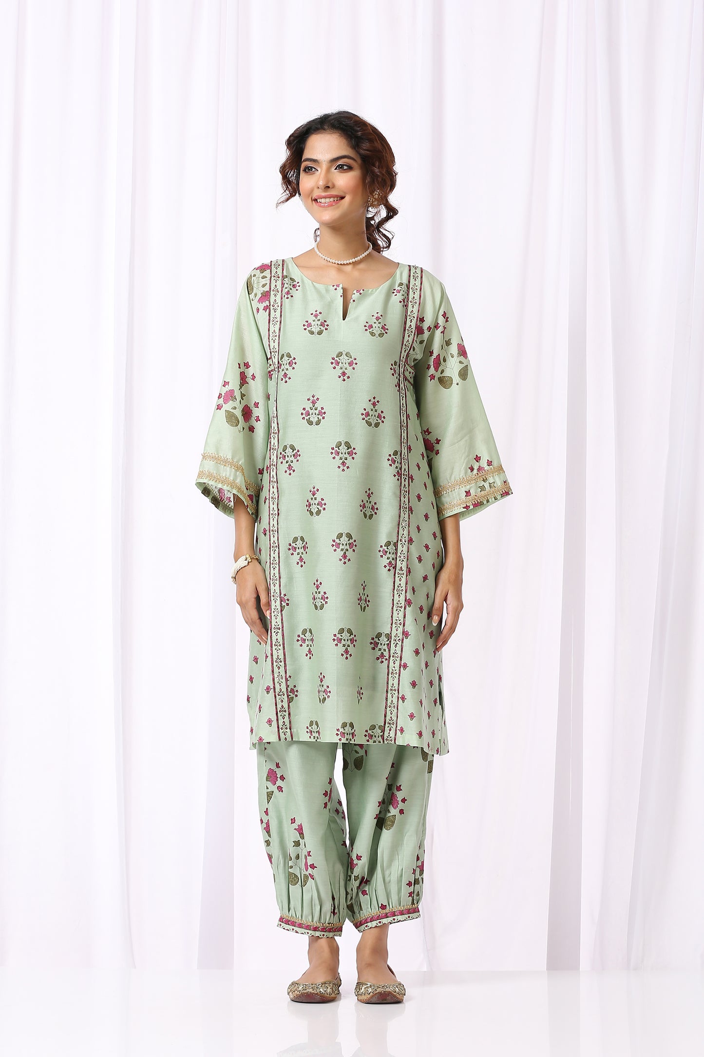 GREEN  BASE CHANDERI HAND BLOCK PRINTED CHOGA SET OF-2