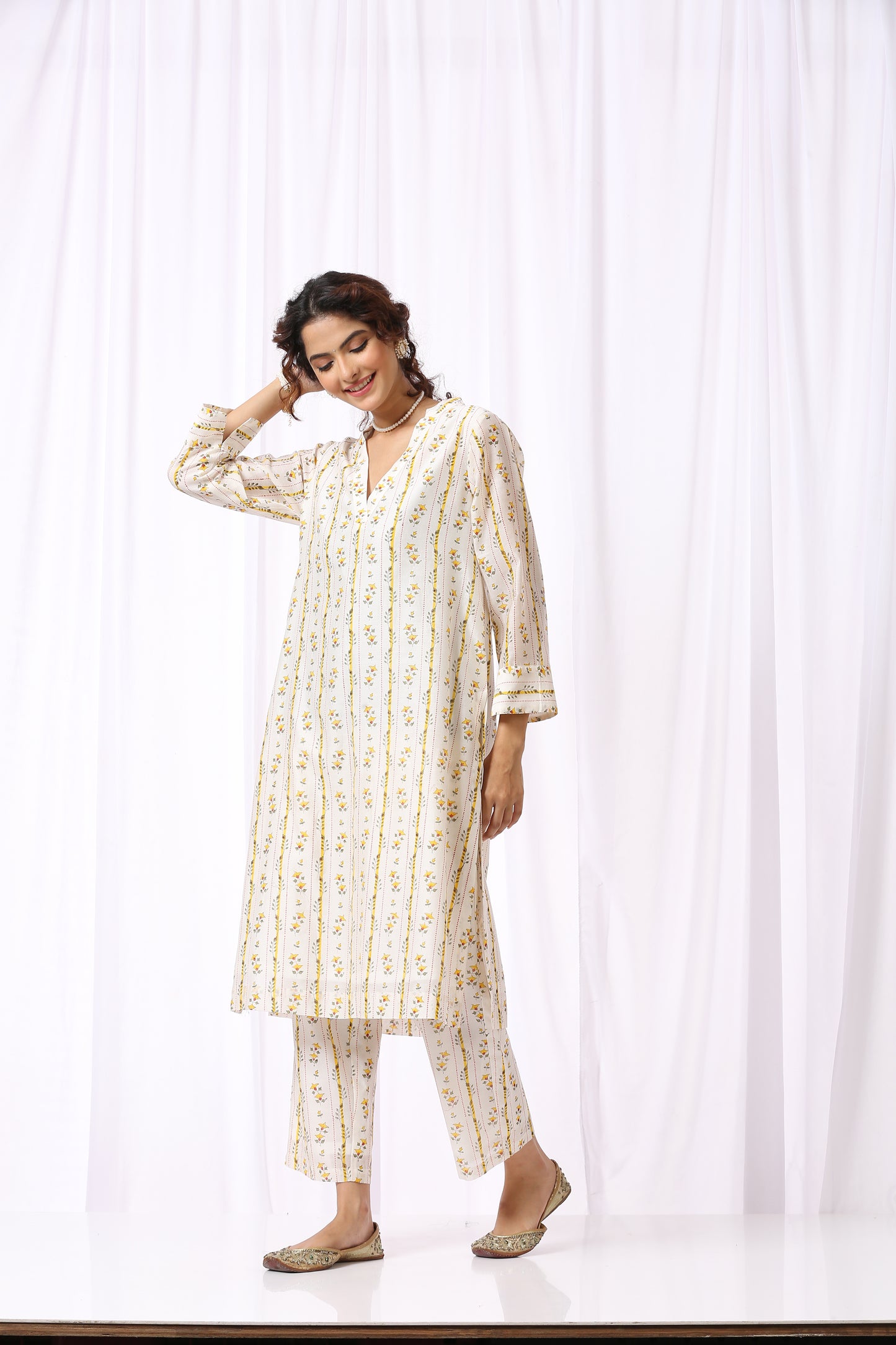 WHITE BASE CHANDERI HAND BLOCK PRINTED KURTA SET OF-2