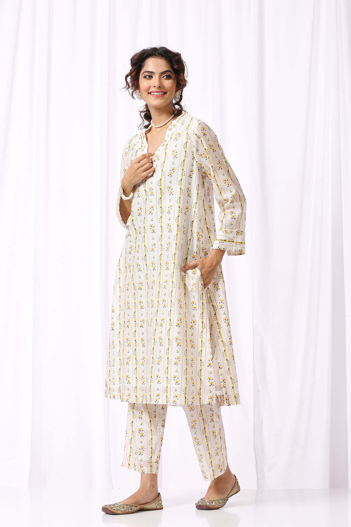 WHITE BASE CHANDERI HAND BLOCK PRINTED KURTA SET OF-2