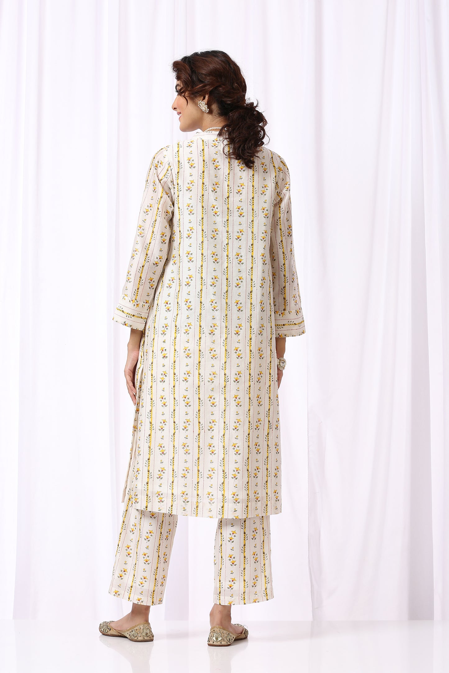 WHITE BASE CHANDERI HAND BLOCK PRINTED KURTA SET OF-2