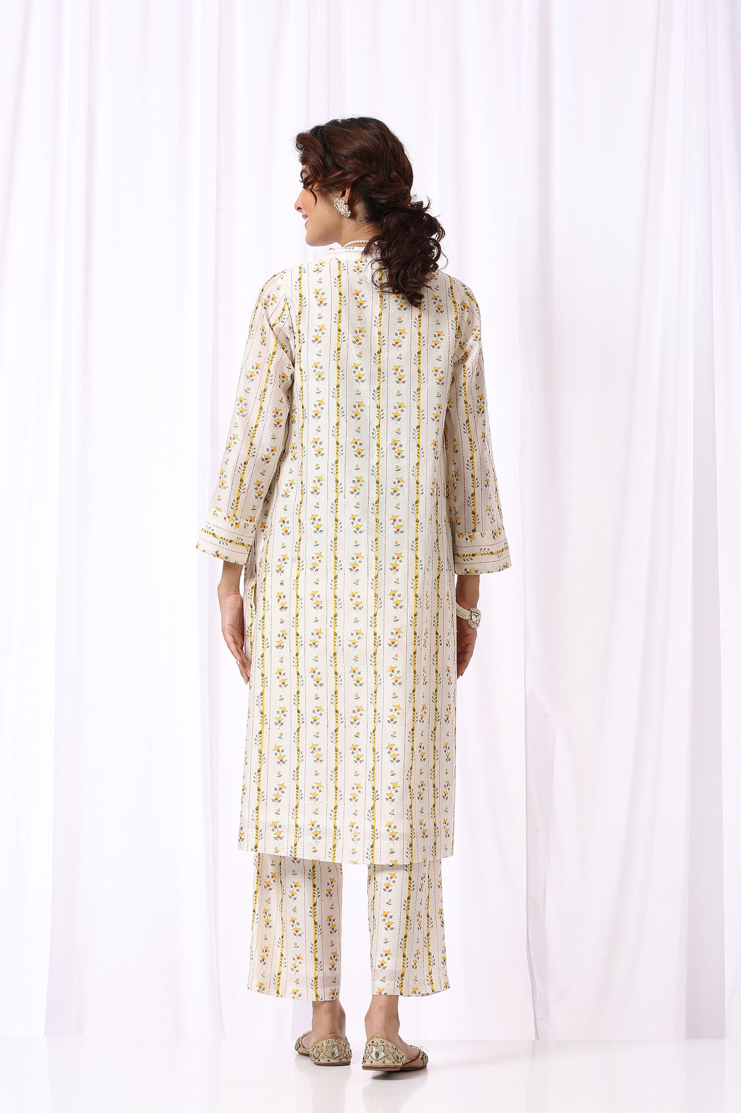WHITE BASE CHANDERI HAND BLOCK PRINTED KURTA SET OF-2