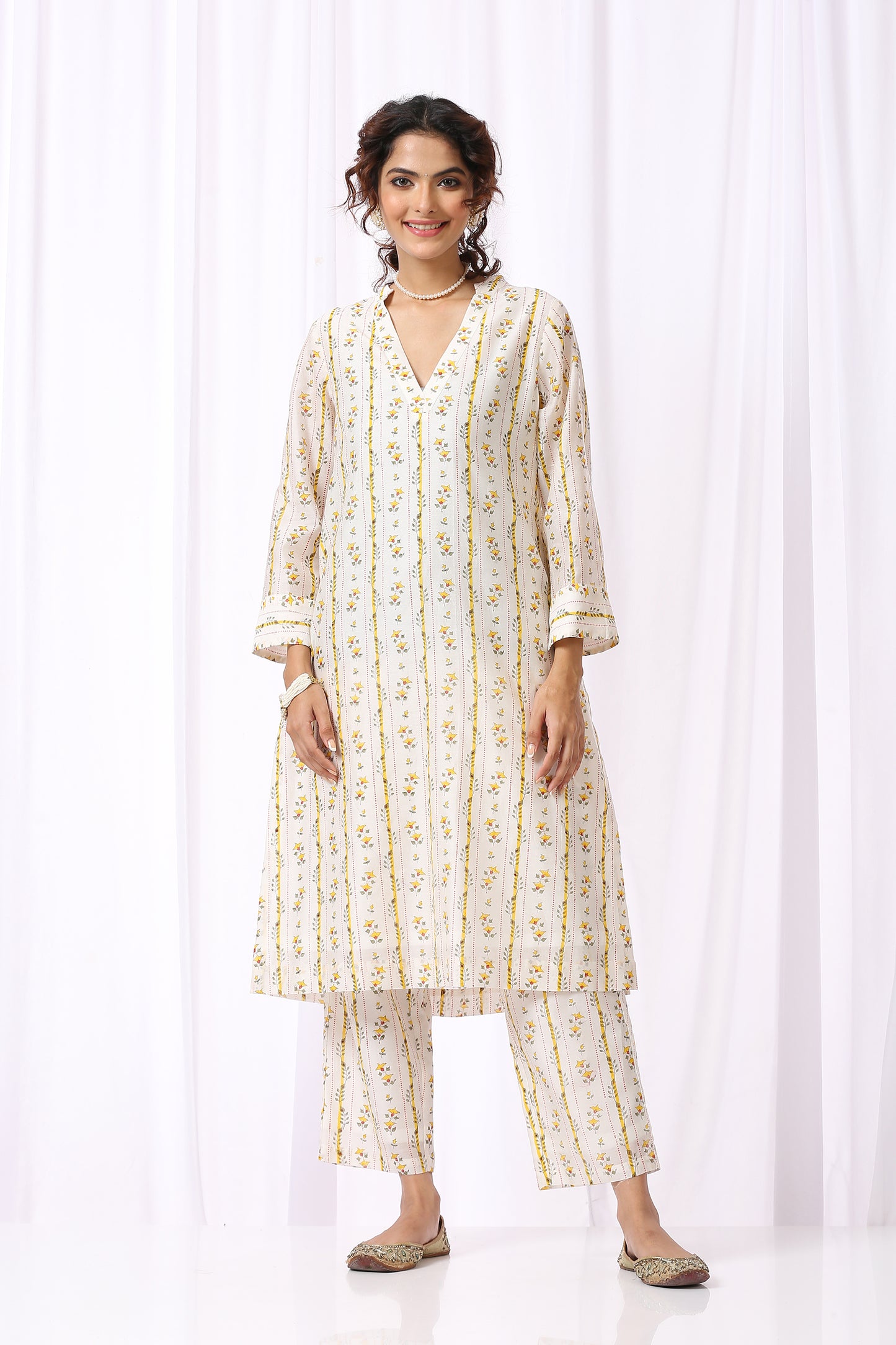 WHITE BASE CHANDERI HAND BLOCK PRINTED KURTA SET OF-2