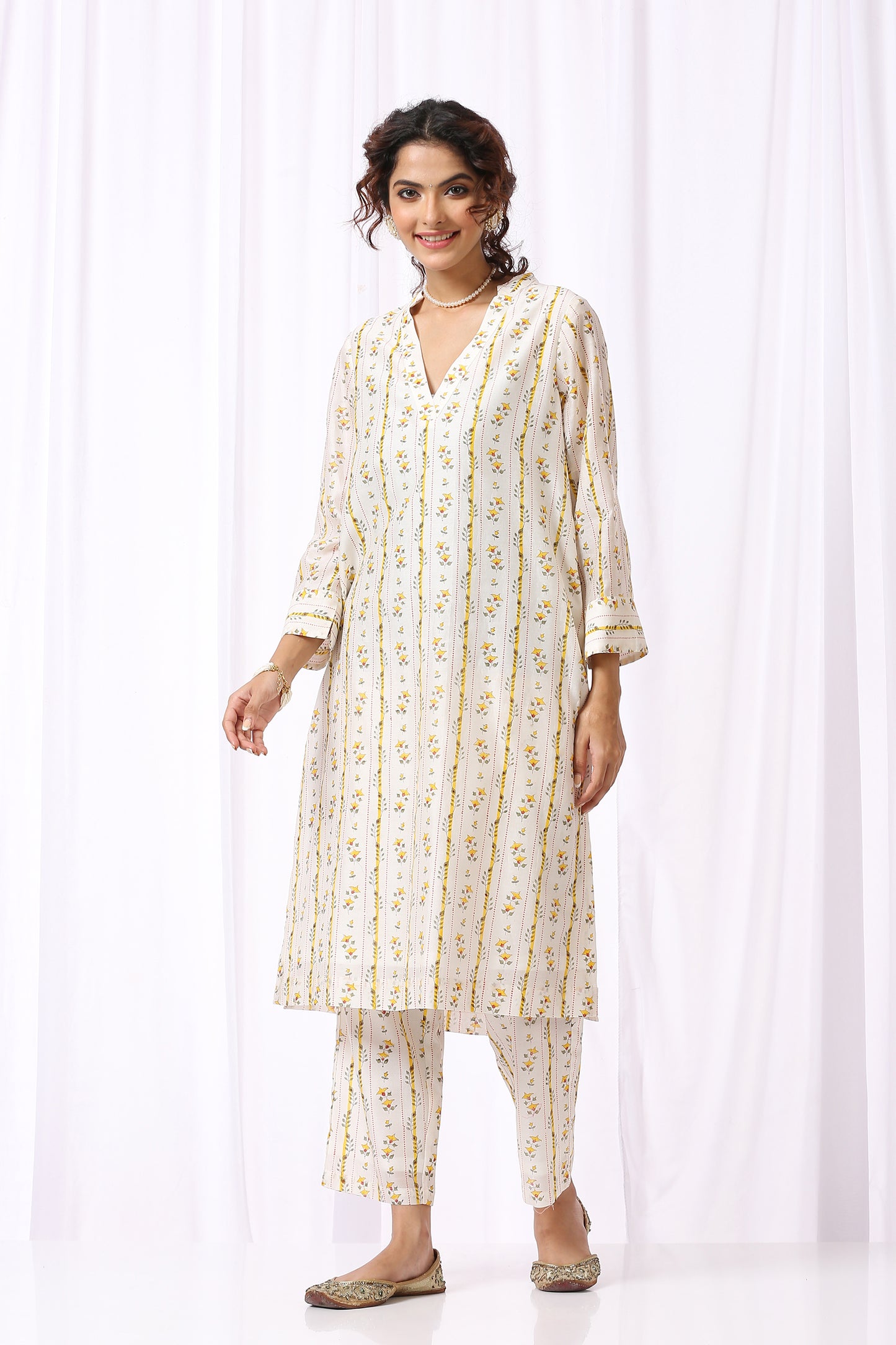 WHITE BASE CHANDERI HAND BLOCK PRINTED KURTA SET OF-2