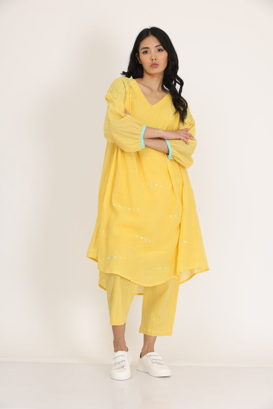 SMOCKEY SHOULDER KURTA SET OF-2