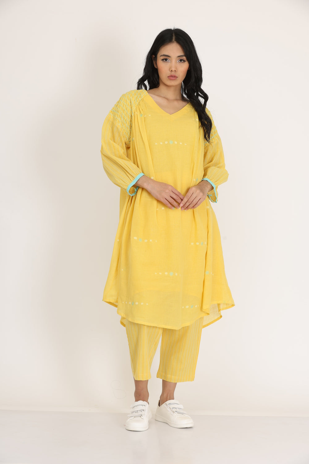 SMOCKEY SHOULDER KURTA SET OF-2