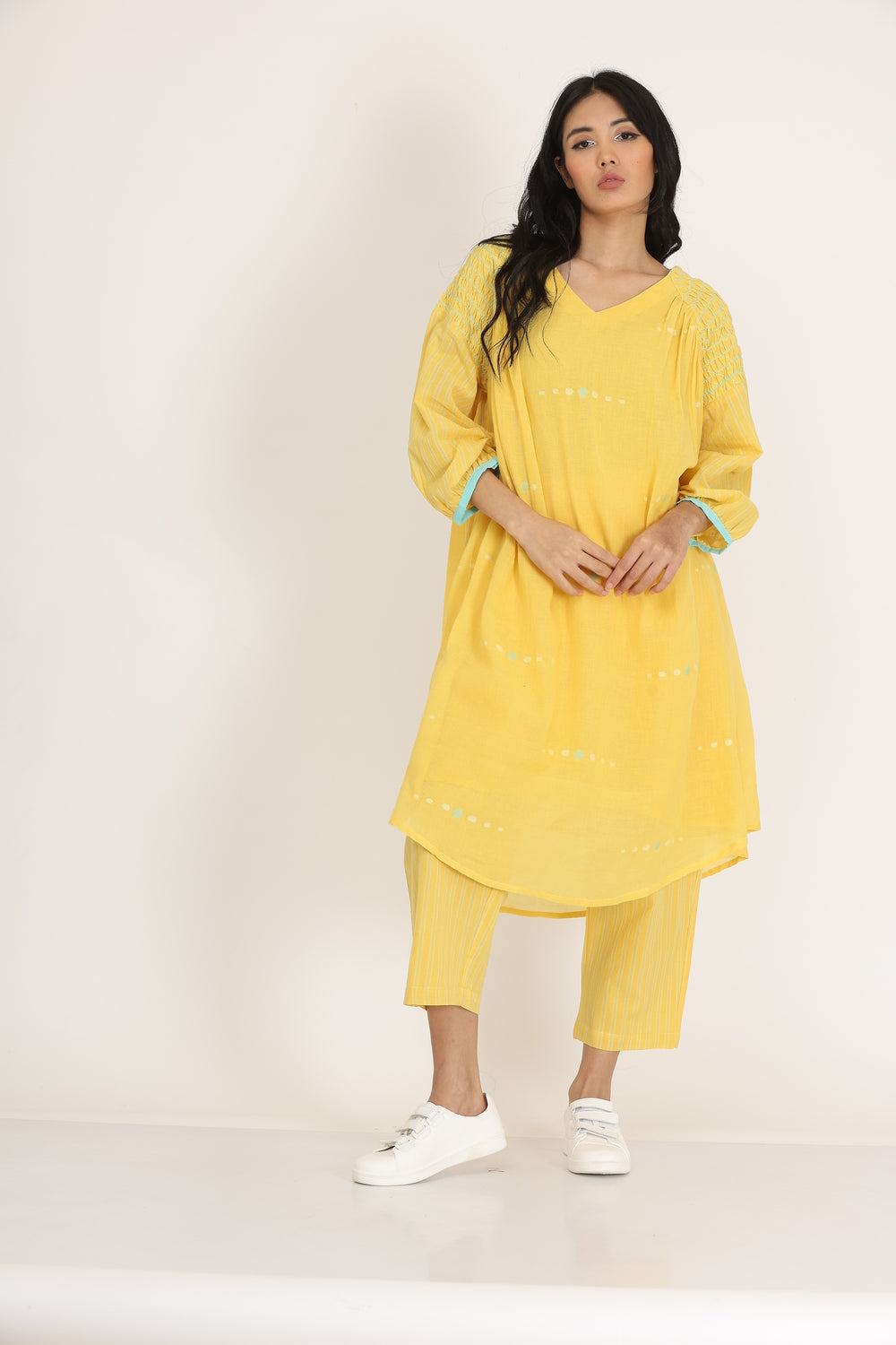 SMOCKEY SHOULDER KURTA SET OF-2