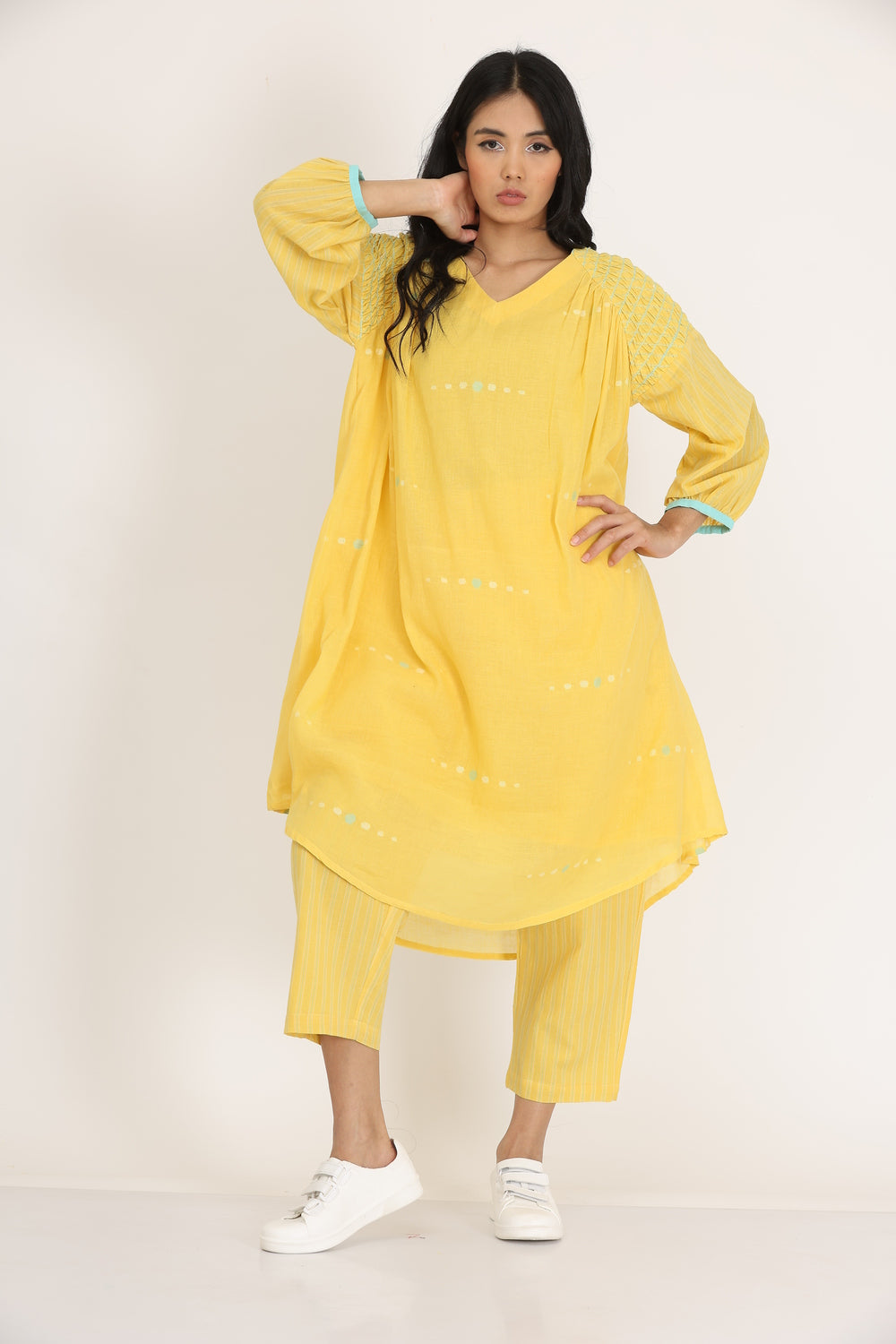 SMOCKEY SHOULDER KURTA SET OF-2