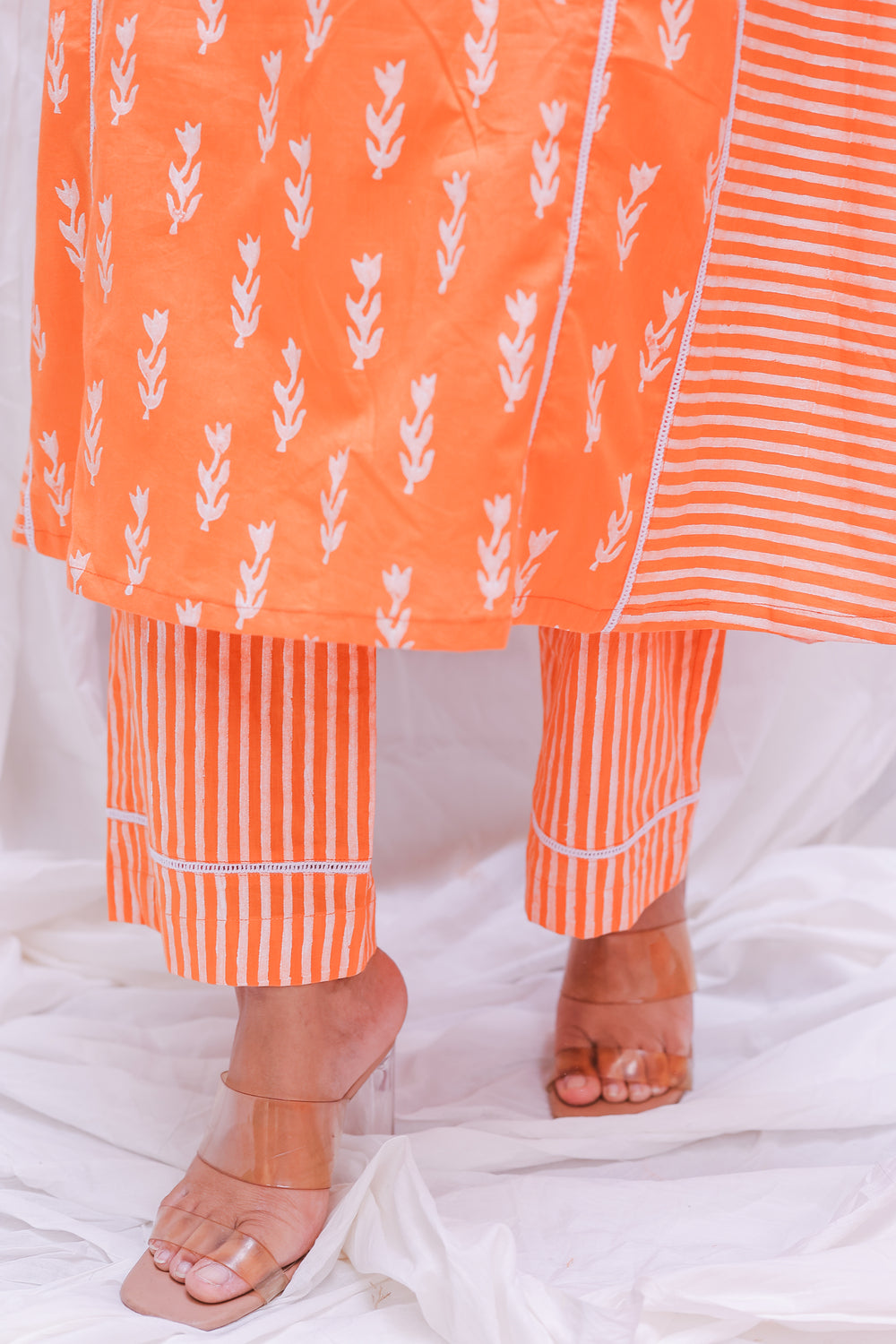 FINE CAMBRIC COTTON  FABRIC