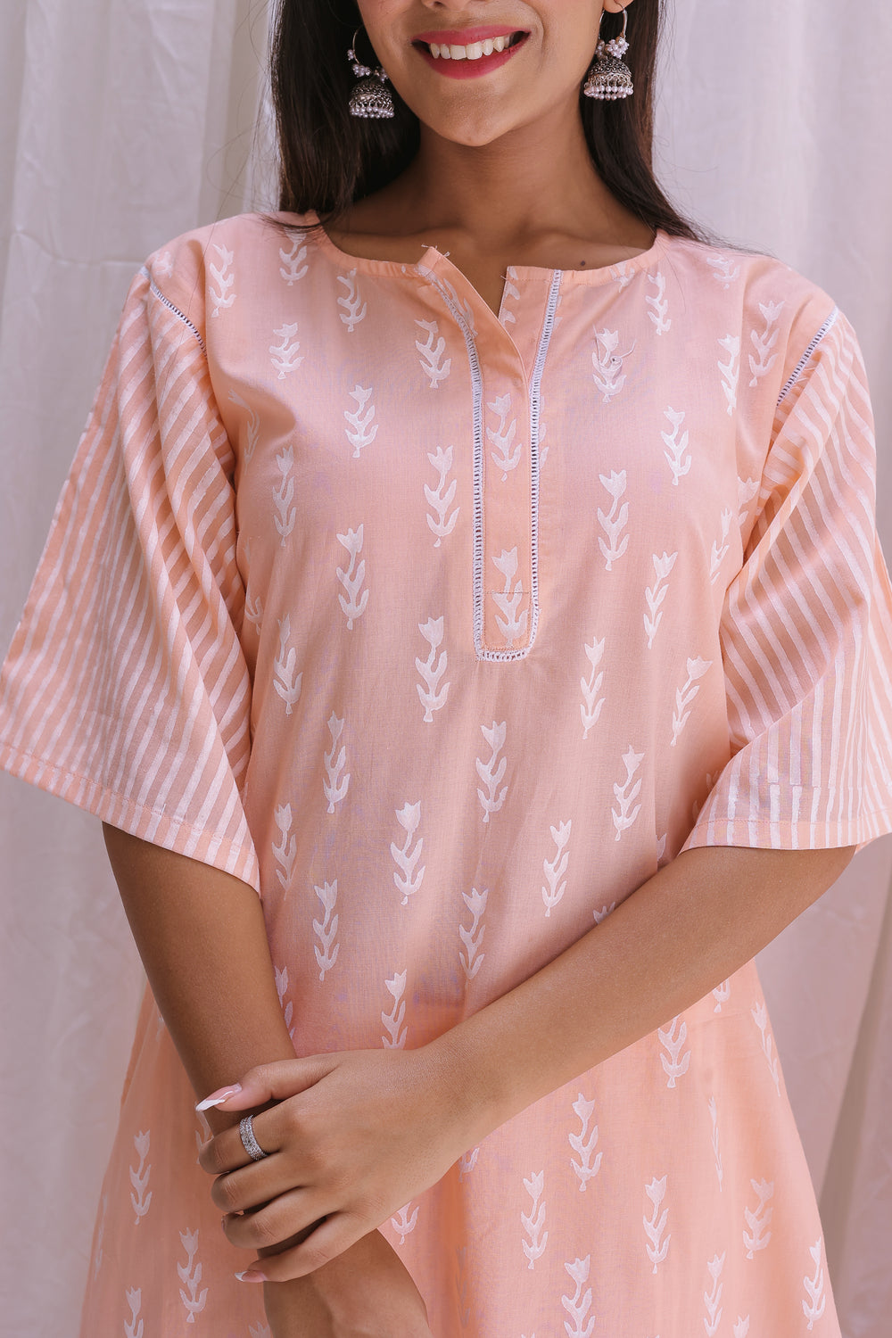 BROAD SRTIP SLEEVES KURTA SET OF-2
