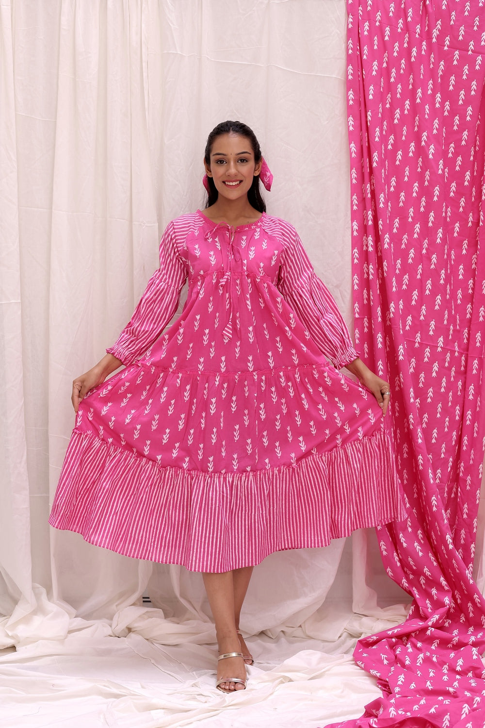 FRILL DRESS