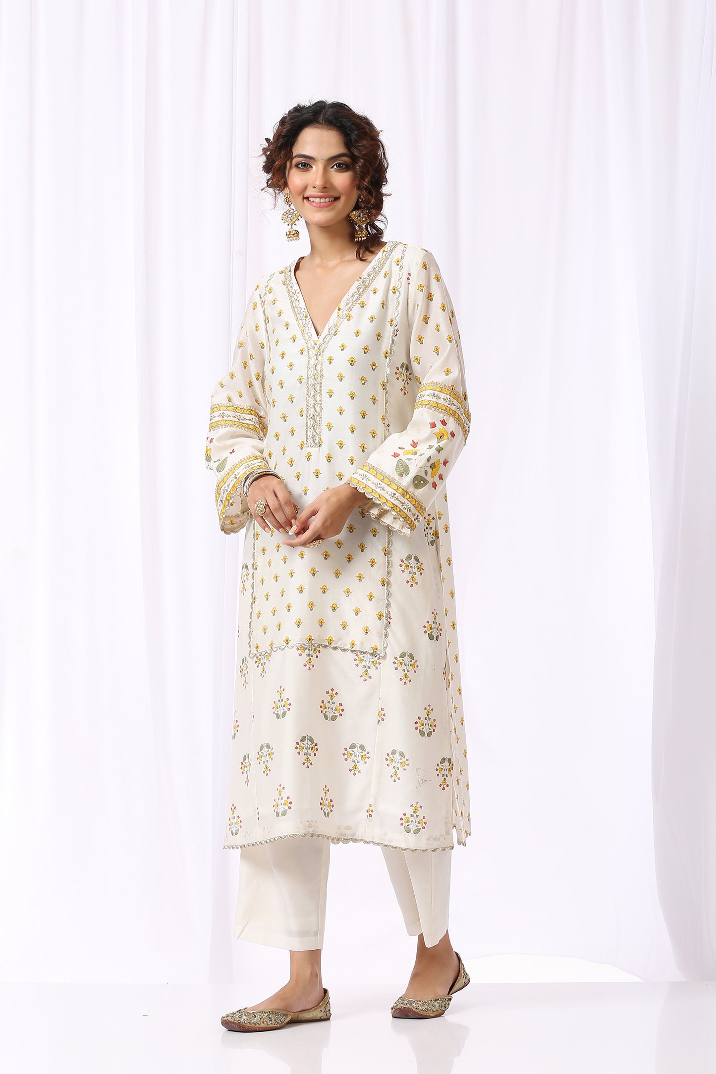 WHITE BASE CHANDERI HAND BLOCK PRINTED KURTA SET OF-2