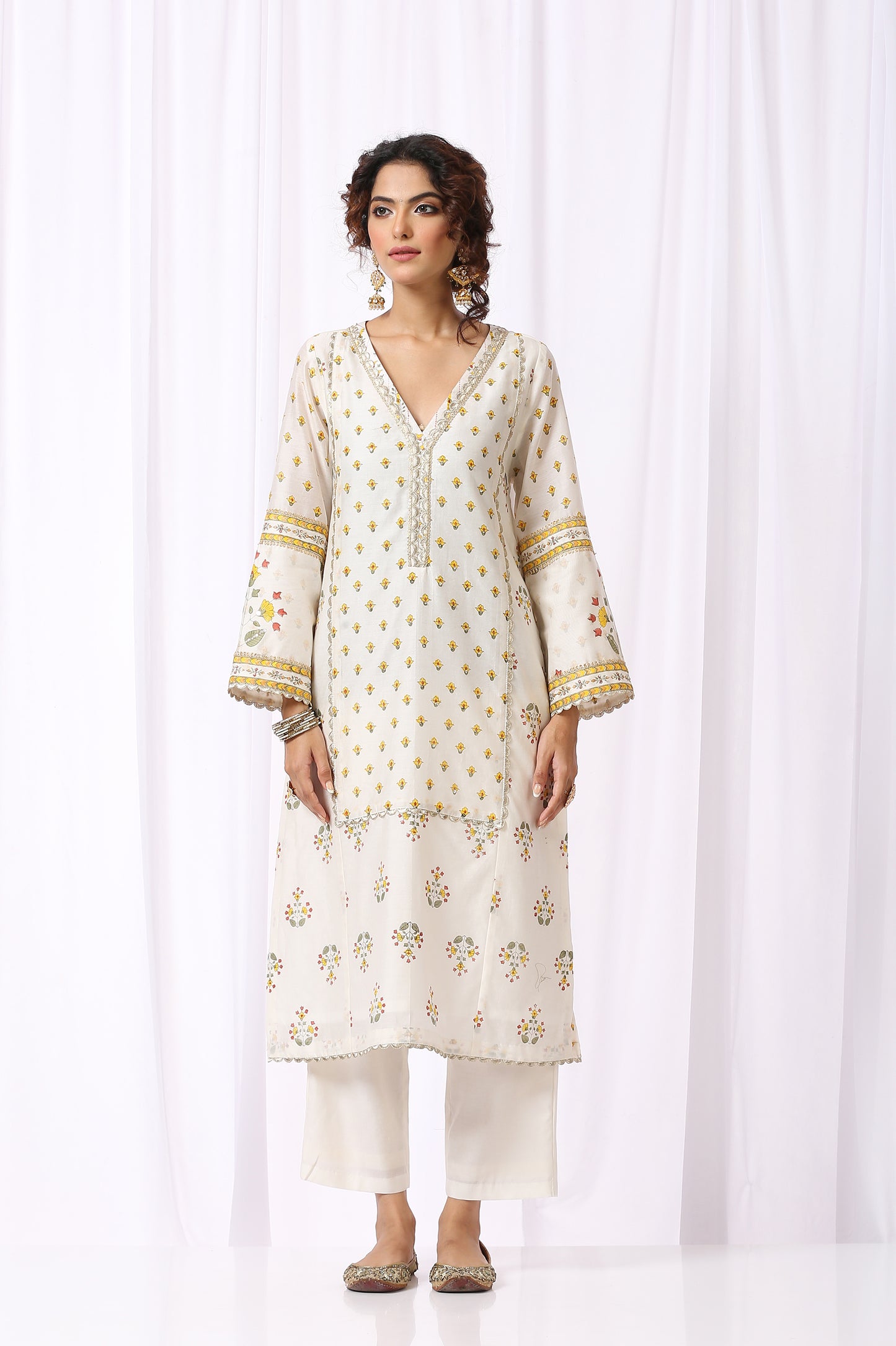 WHITE BASE CHANDERI HAND BLOCK PRINTED KURTA SET OF-2