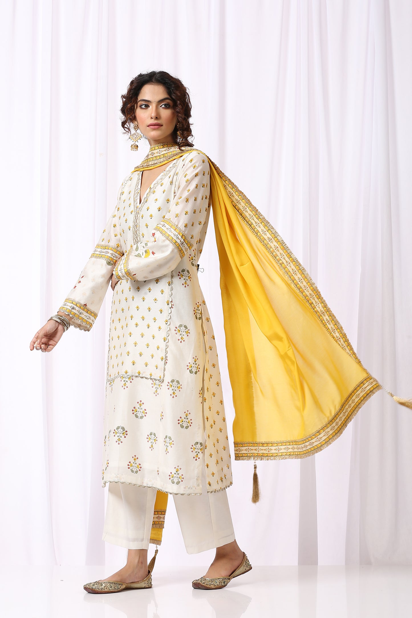 WHITE BASE CHANDERI HAND BLOCK PRINTED KURTA SET OF-2