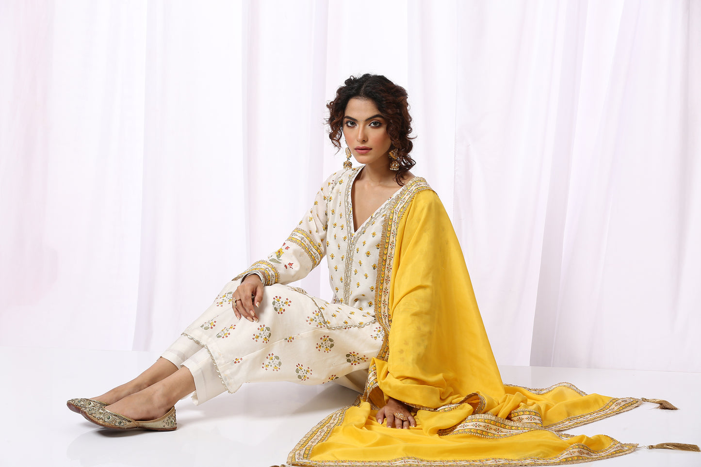 WHITE BASE CHANDERI HAND BLOCK PRINTED KURTA SET OF-2