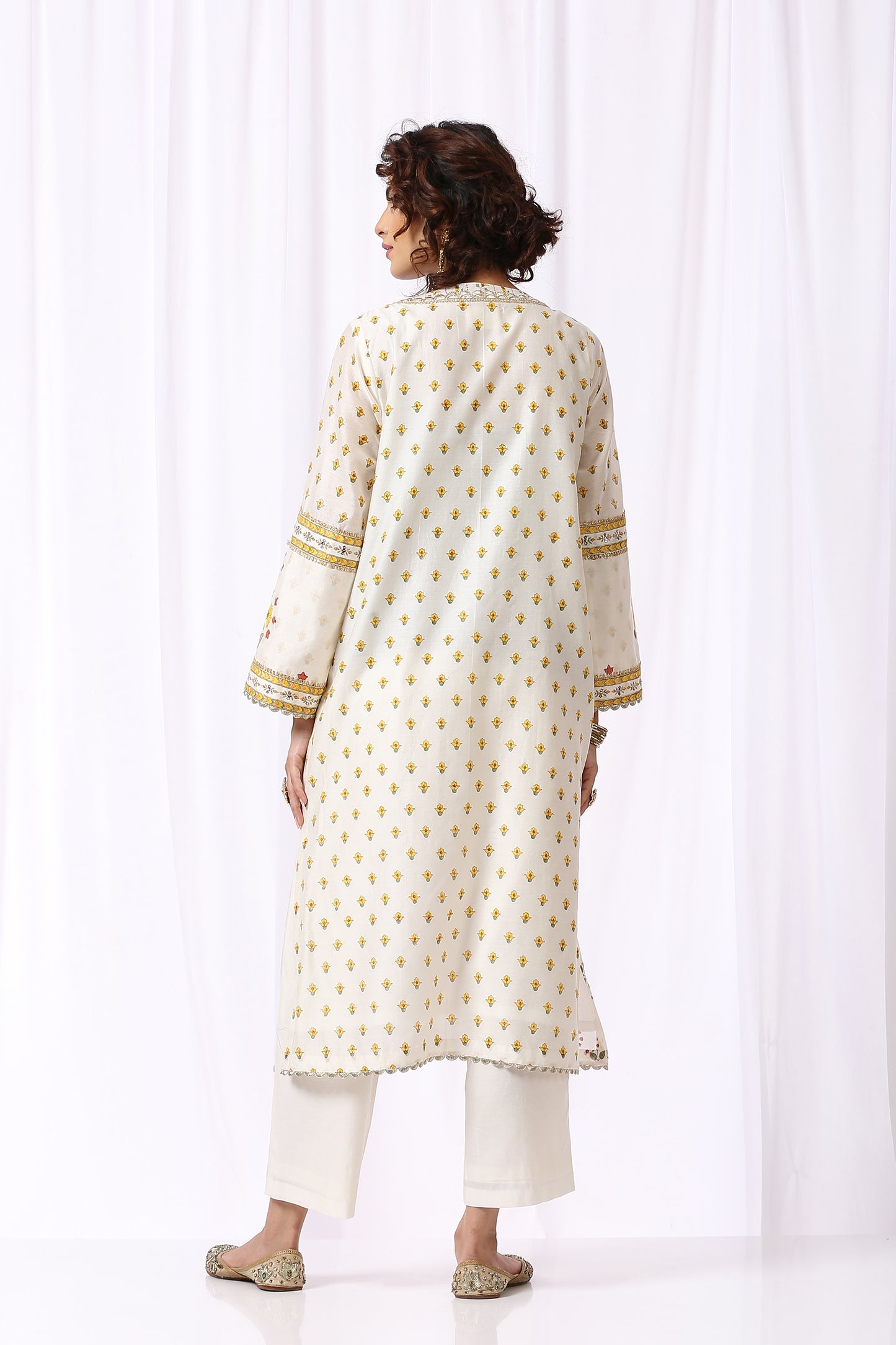 WHITE BASE CHANDERI HAND BLOCK PRINTED KURTA SET OF-2