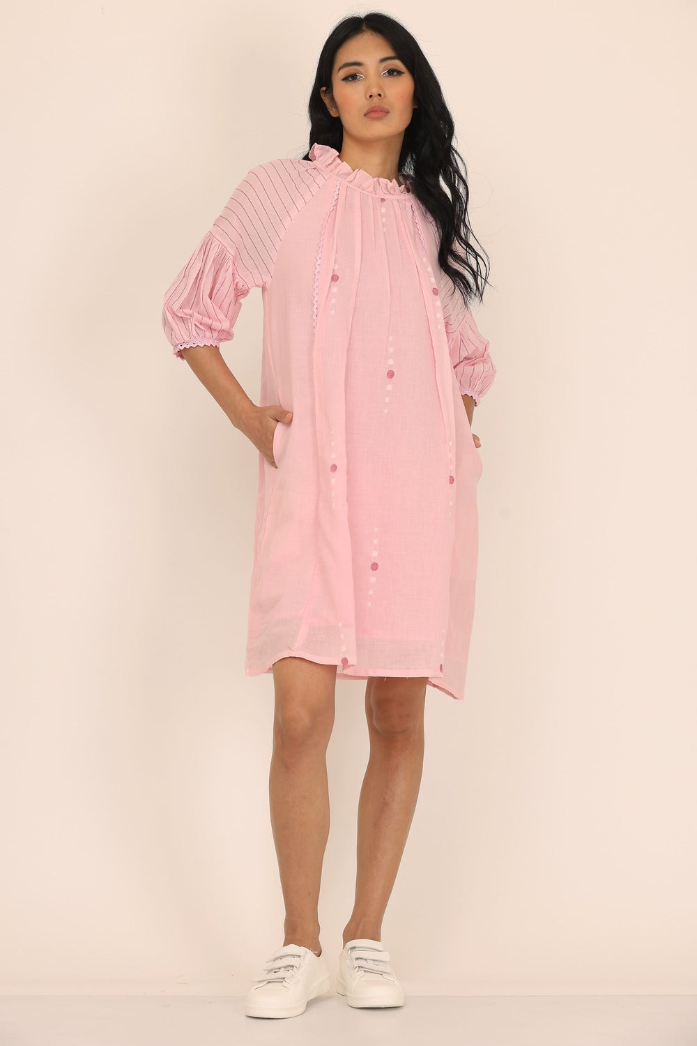 FRILL NECK SHORT DRESS