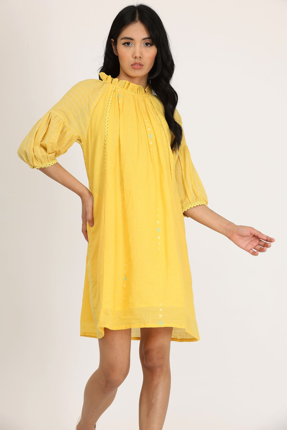 FRILL NECK SHORT DRESS