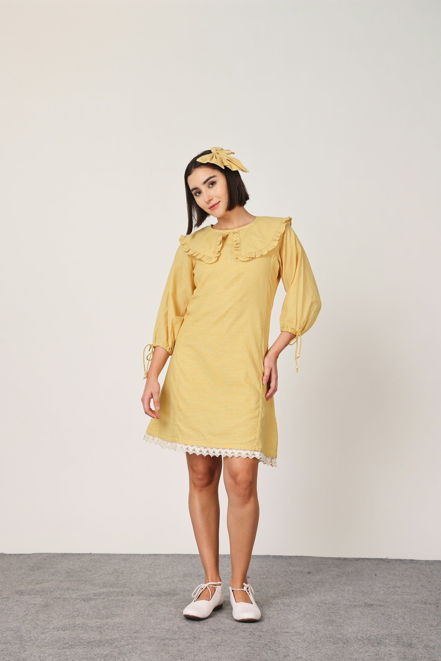 YELLOW RUFFLE COLLAR DETAILED SHORT DRESS