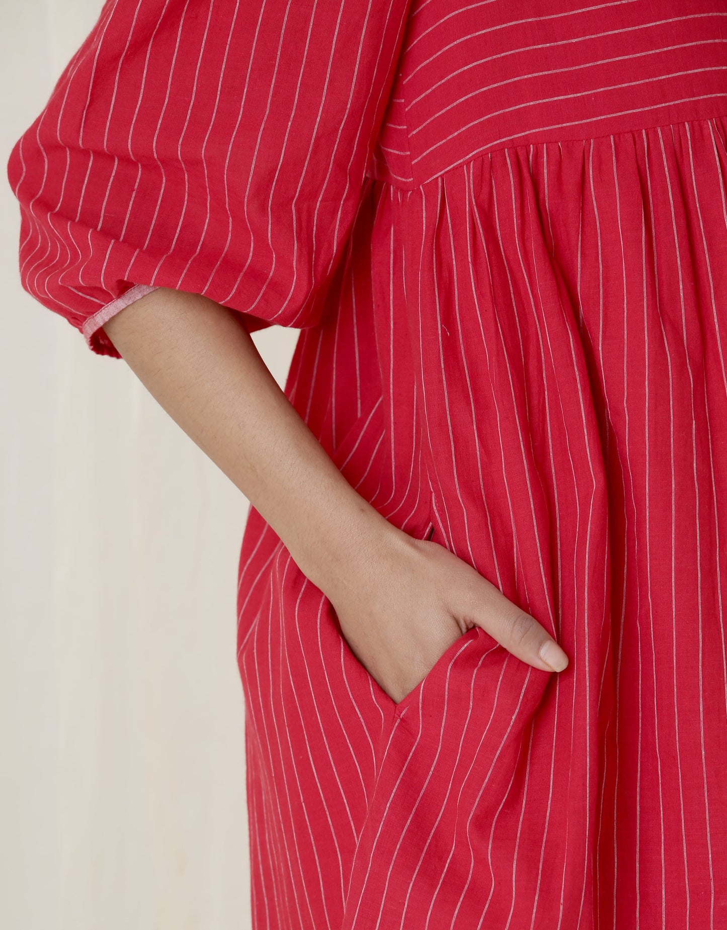 PUFF SLEVES DRESS
